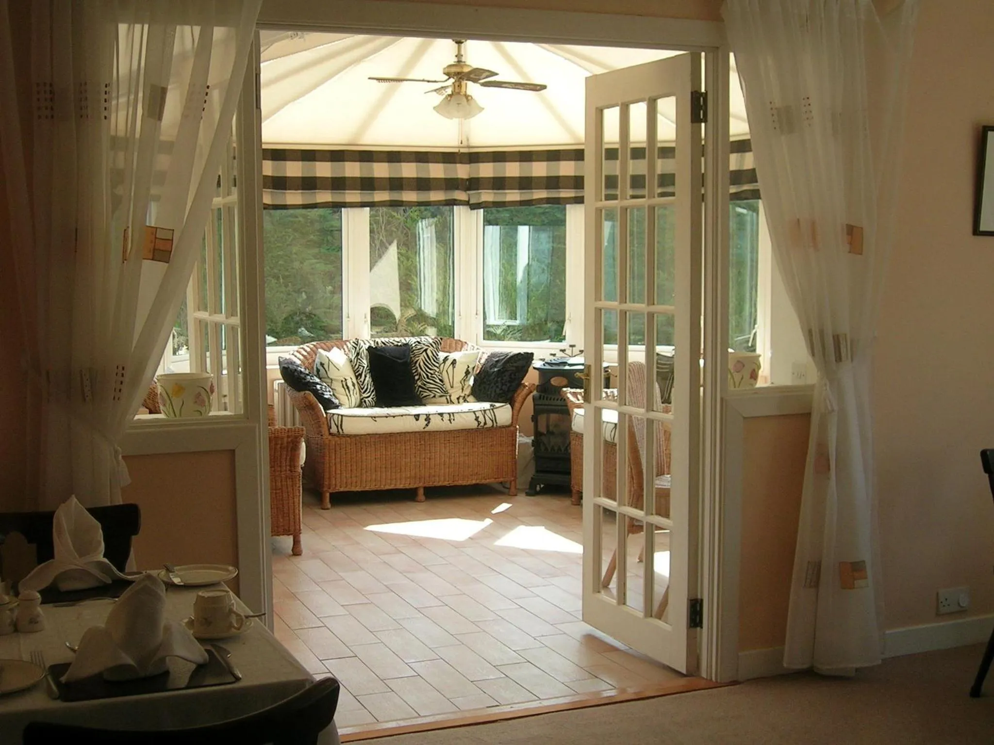 Communal lounge/ TV room in Glen na Smole