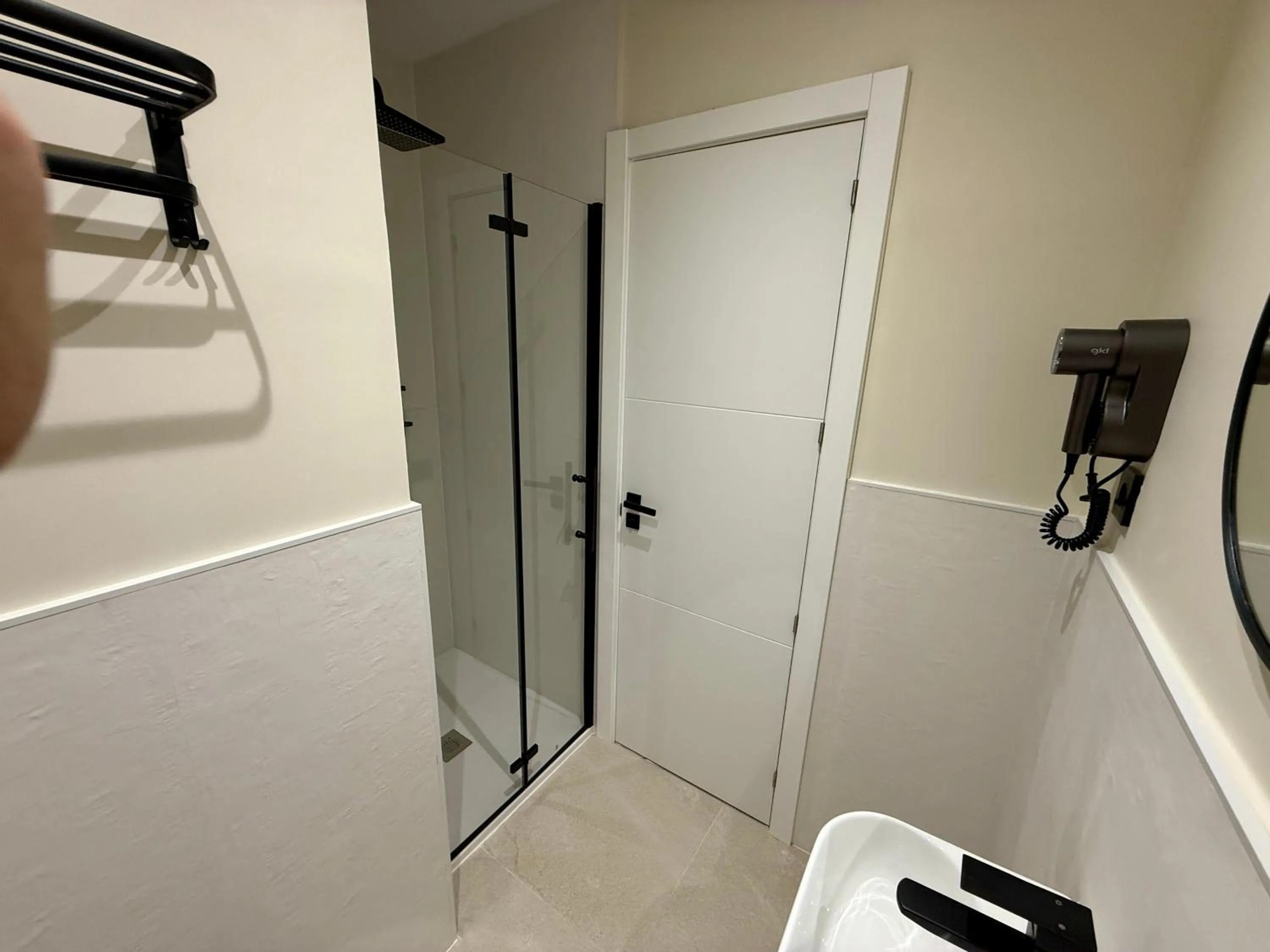 Bathroom in Mucho Madrid