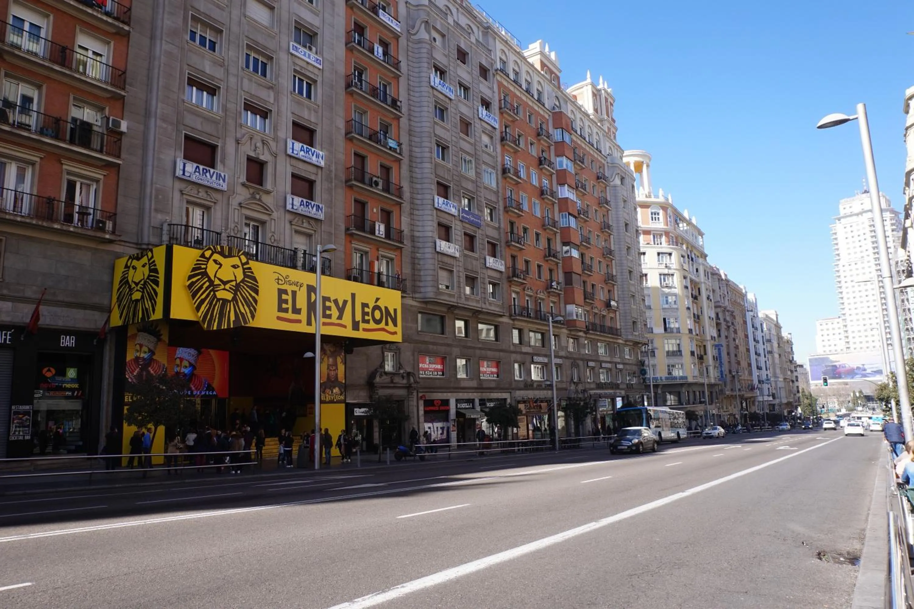 Facade/entrance in Mucho Madrid