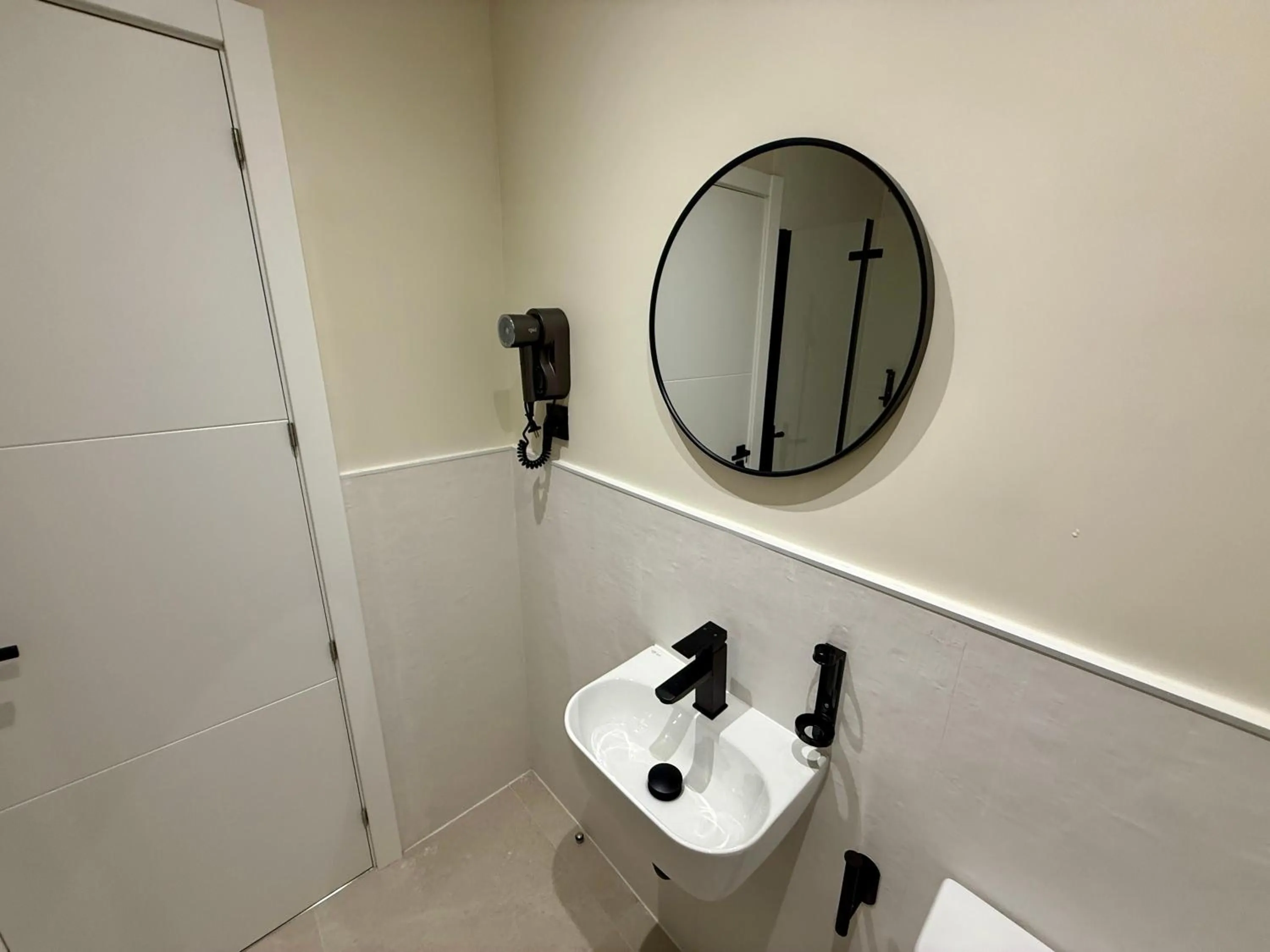 Bathroom in Mucho Madrid