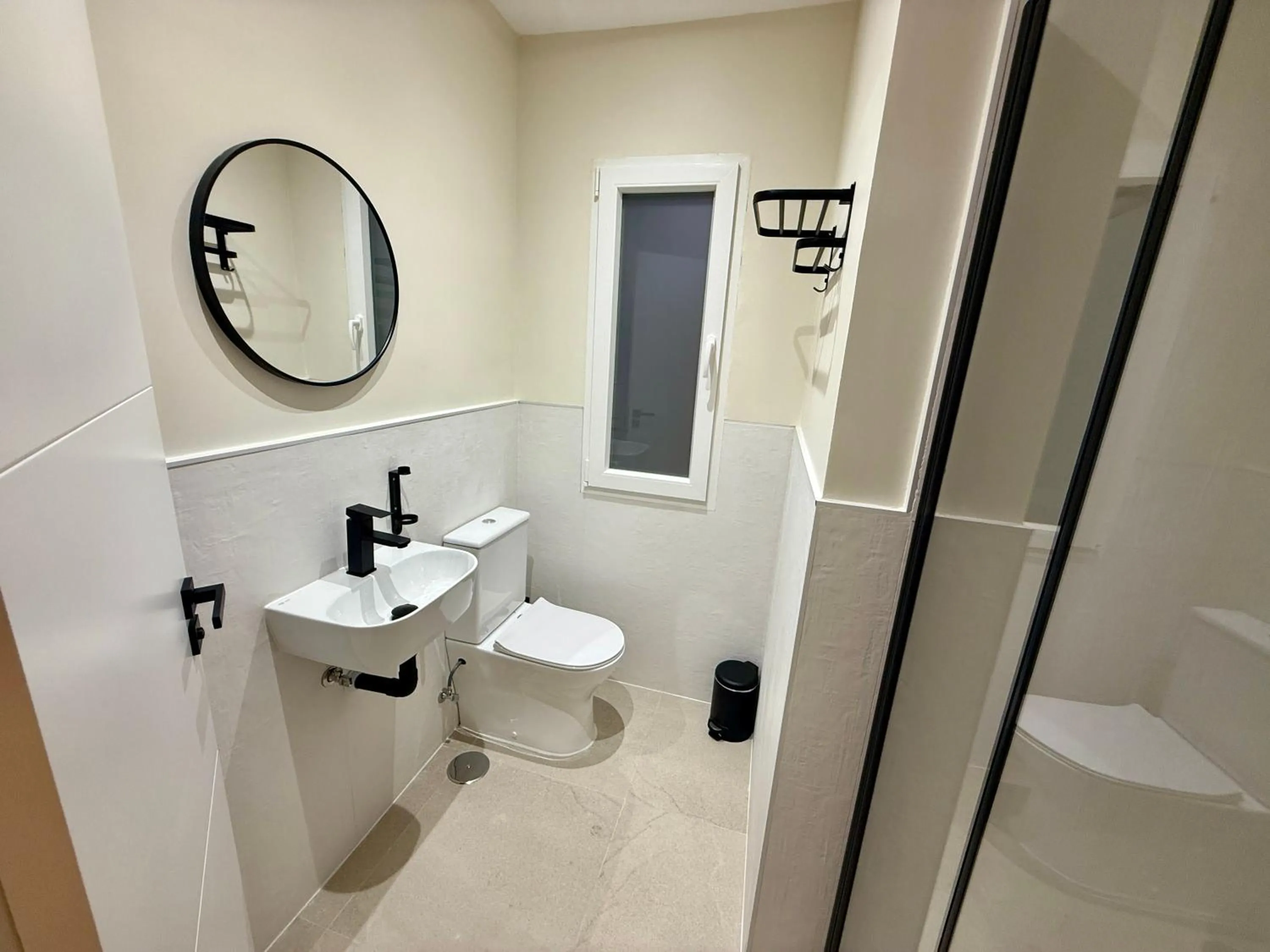 Bathroom in Mucho Madrid