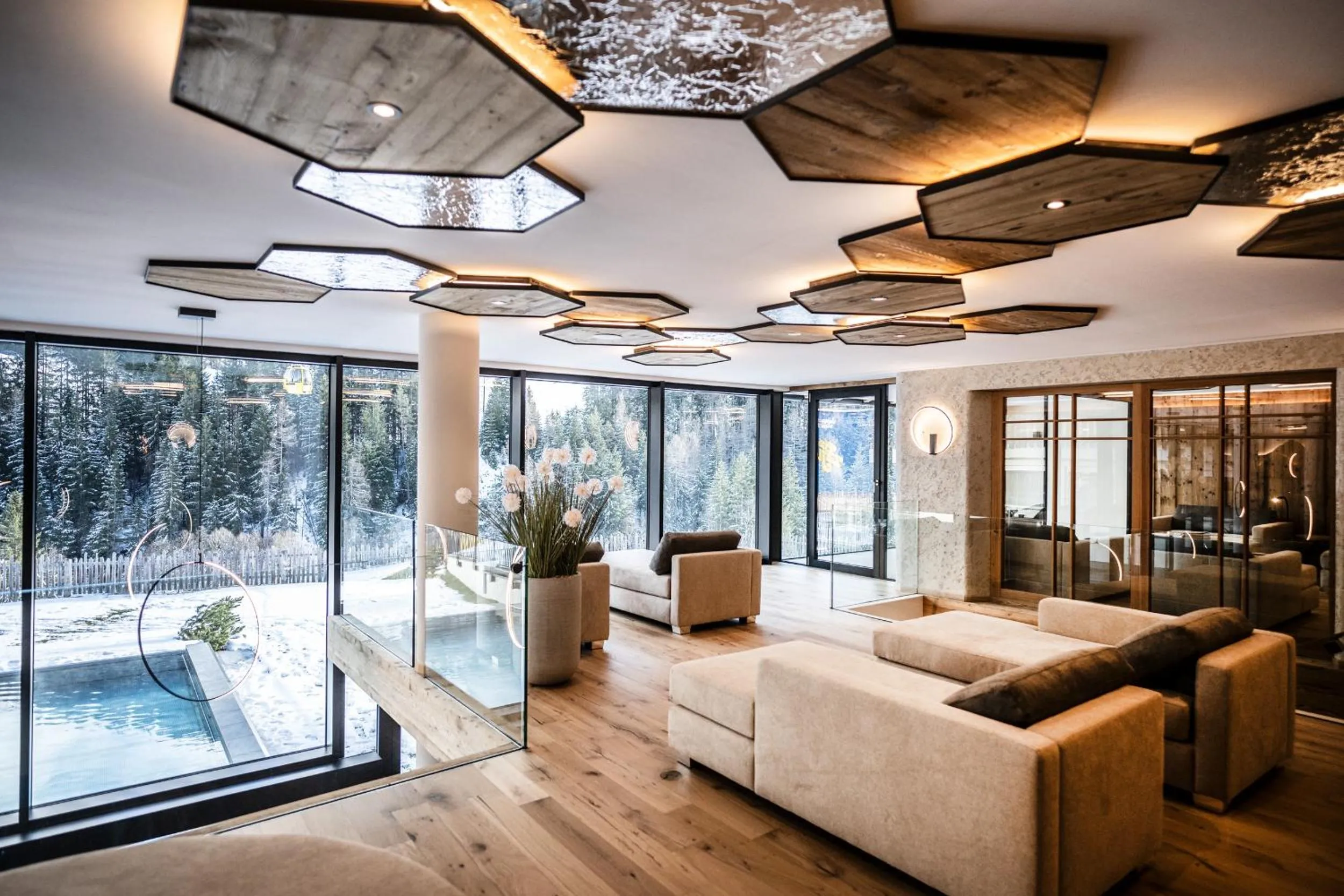 Swimming pool in Wellness Hotel Gran Risa***S