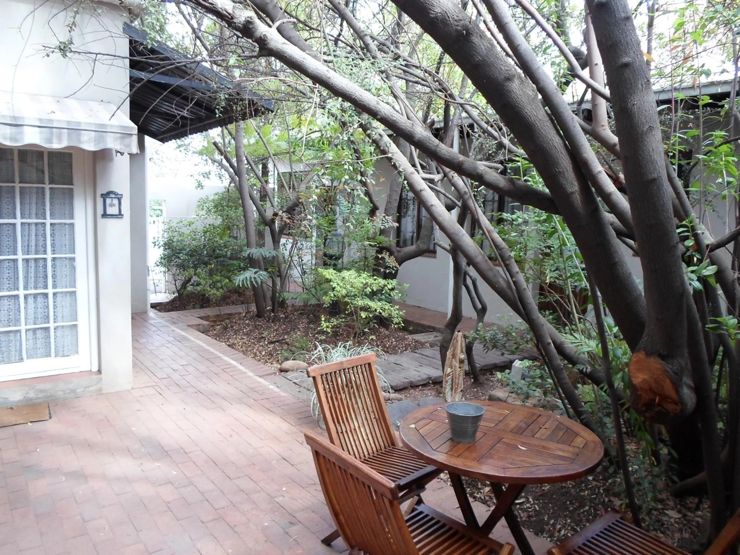 Patio in Melville Turret Guesthouse