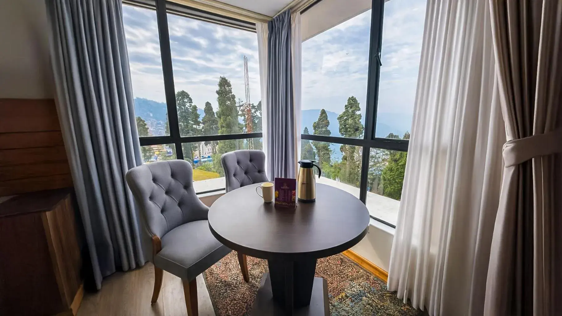 Living room in Yashshree Sanderling Mall Road Living room in Yashshree Sanderling Mall Road