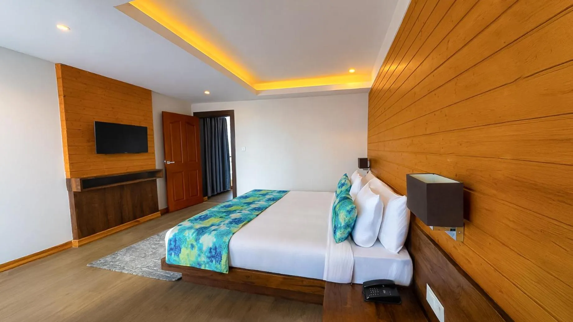 Bedroom, Bed in Yashshree Sanderling Mall Road