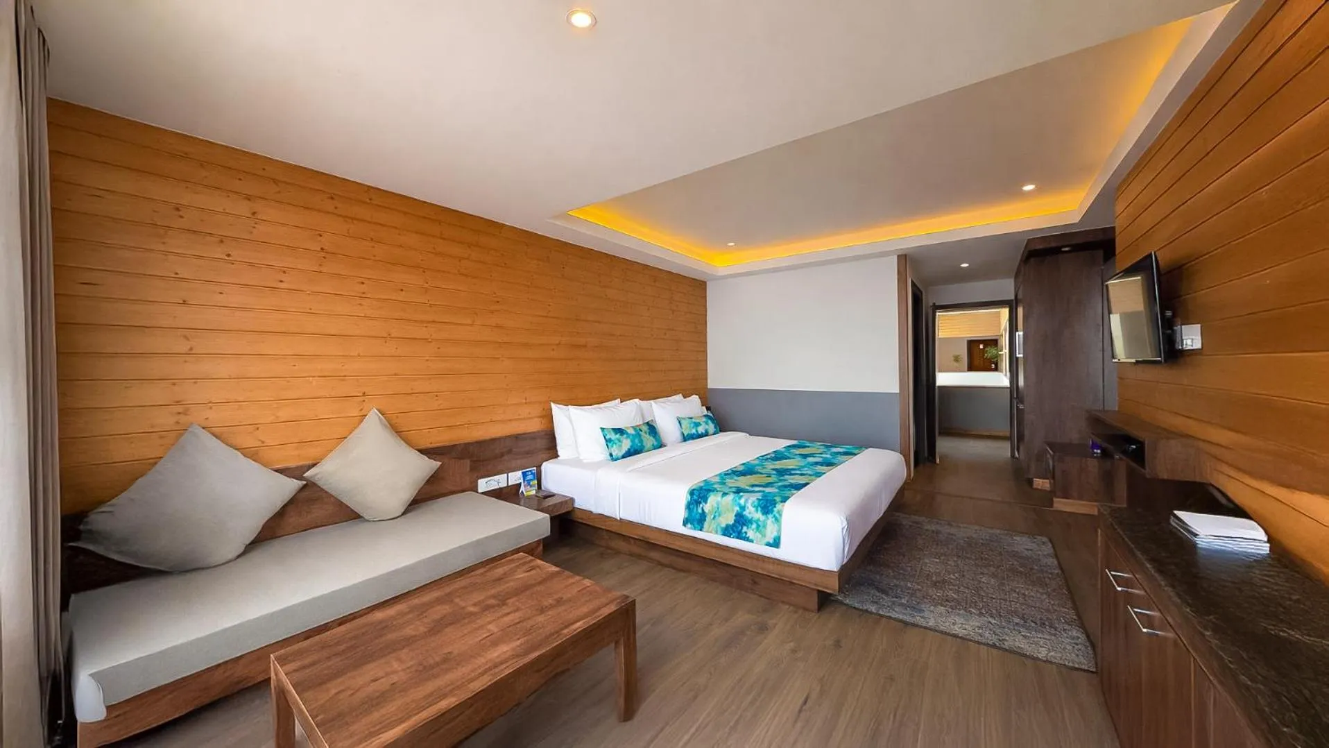 Bedroom, Bed in Yashshree Sanderling Mall Road