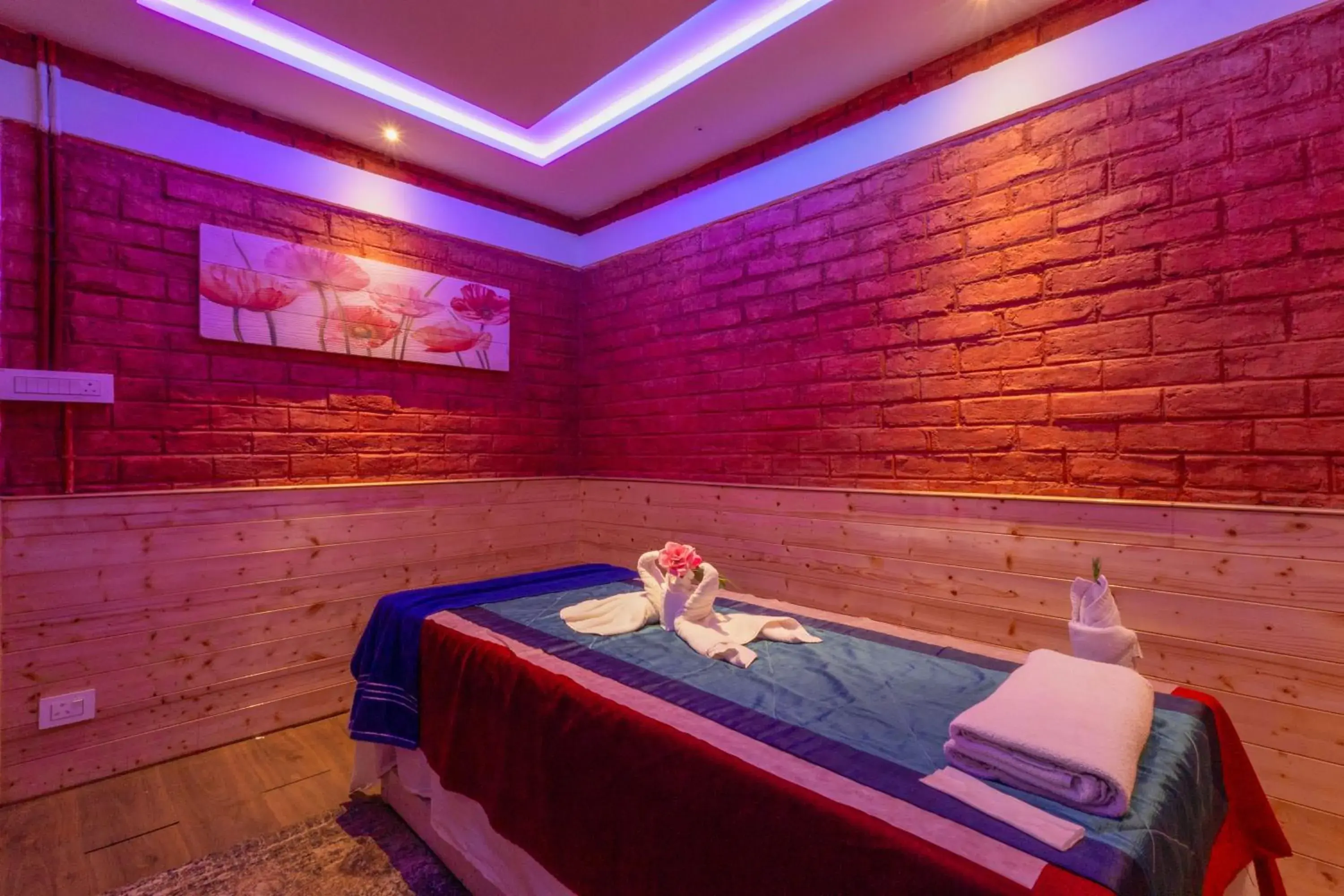 Spa and wellness centre/facilities in Yashshree Sanderling Mall Road Spa and wellness centre/facilities in Yashshree Sanderling Mall Road