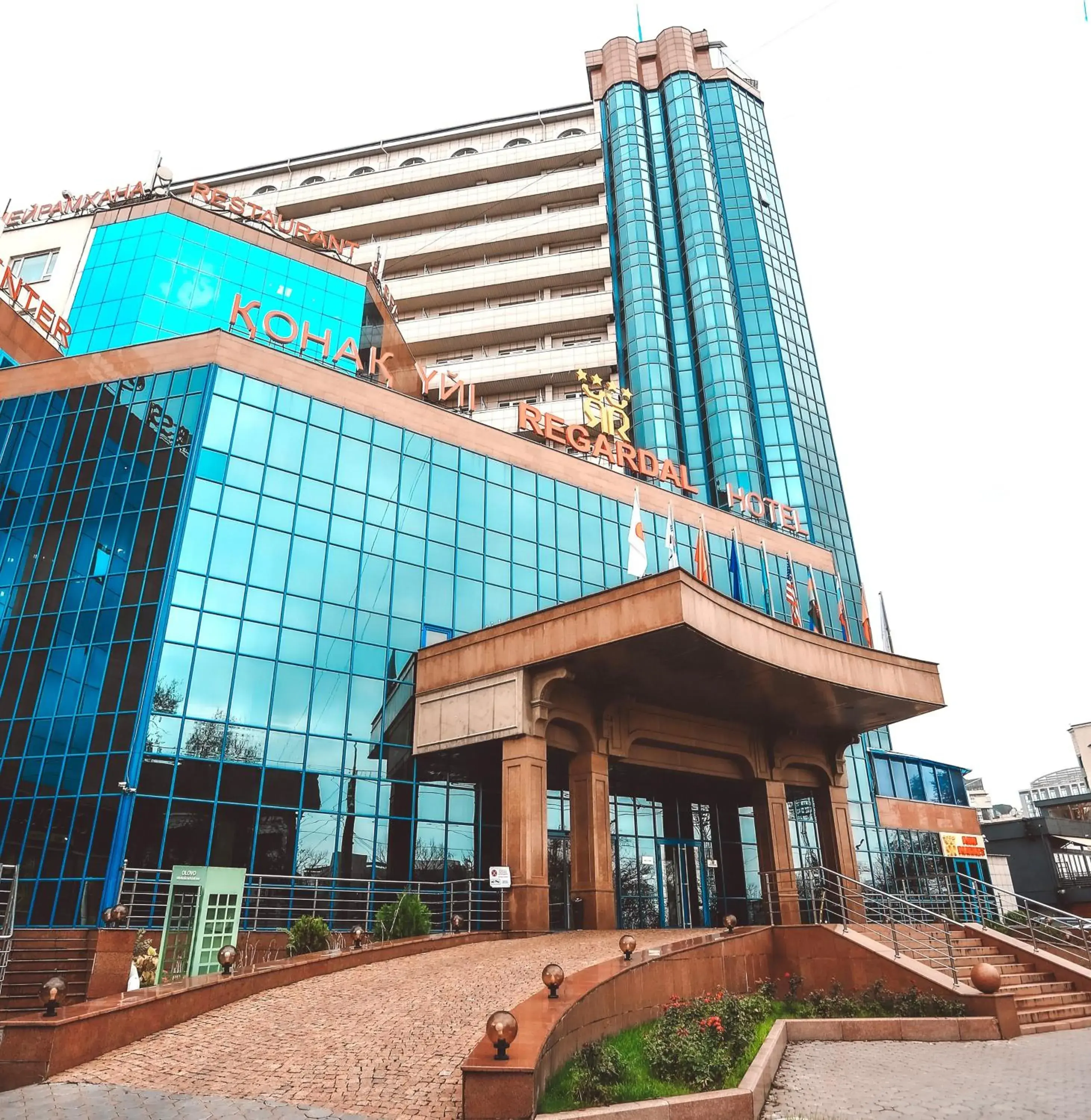 Property building in Regardal Hotel Property building in Regardal Hotel