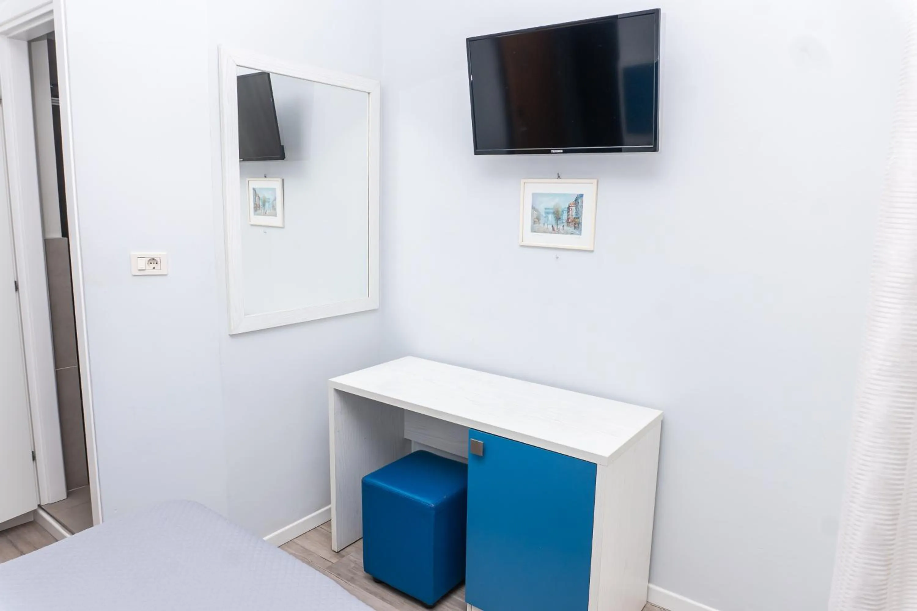 furniture in Hotel Mirabella