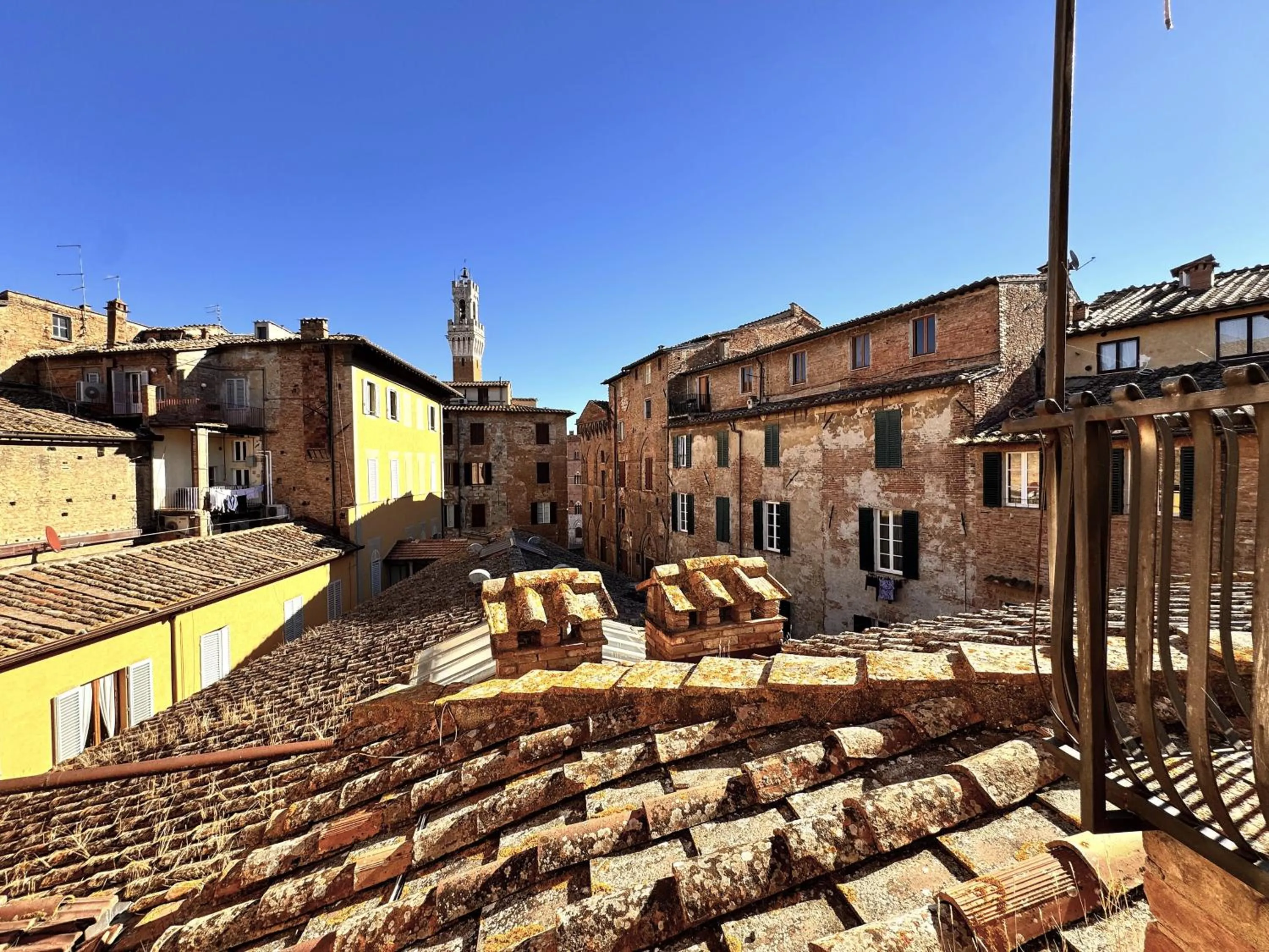 LA COSTARELLA - Central with Cozy Terrace