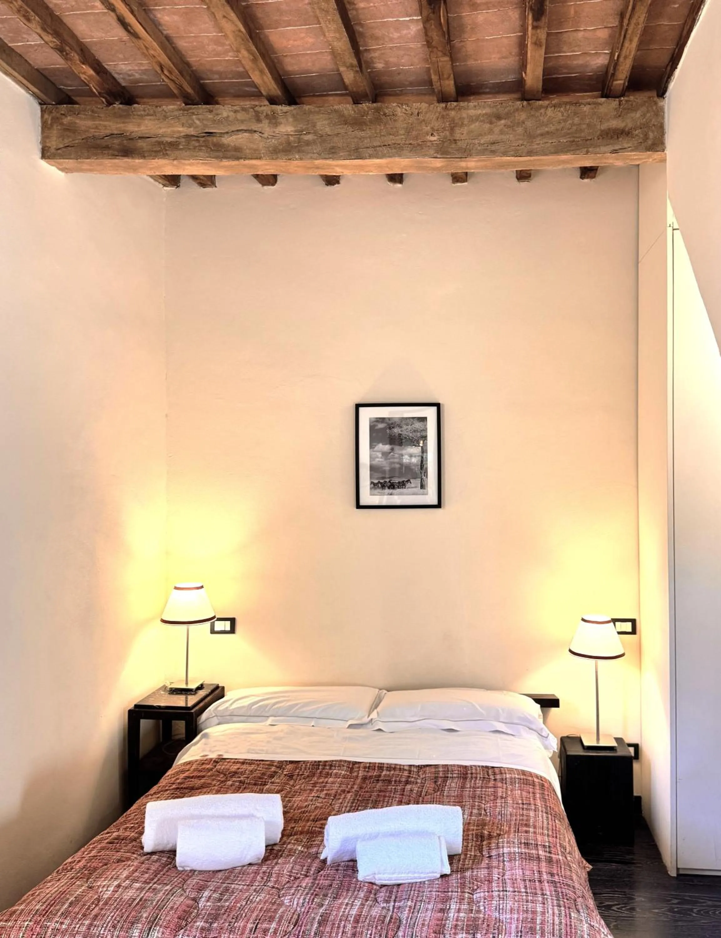 Bed in LA COSTARELLA - Central with Cozy Terrace