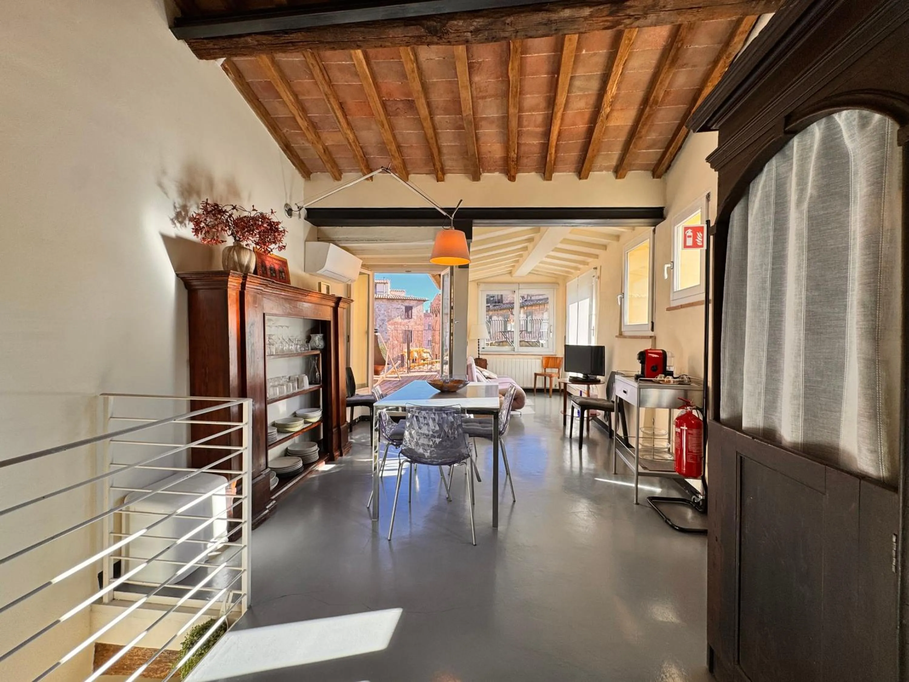 LA COSTARELLA - Central with Cozy Terrace
