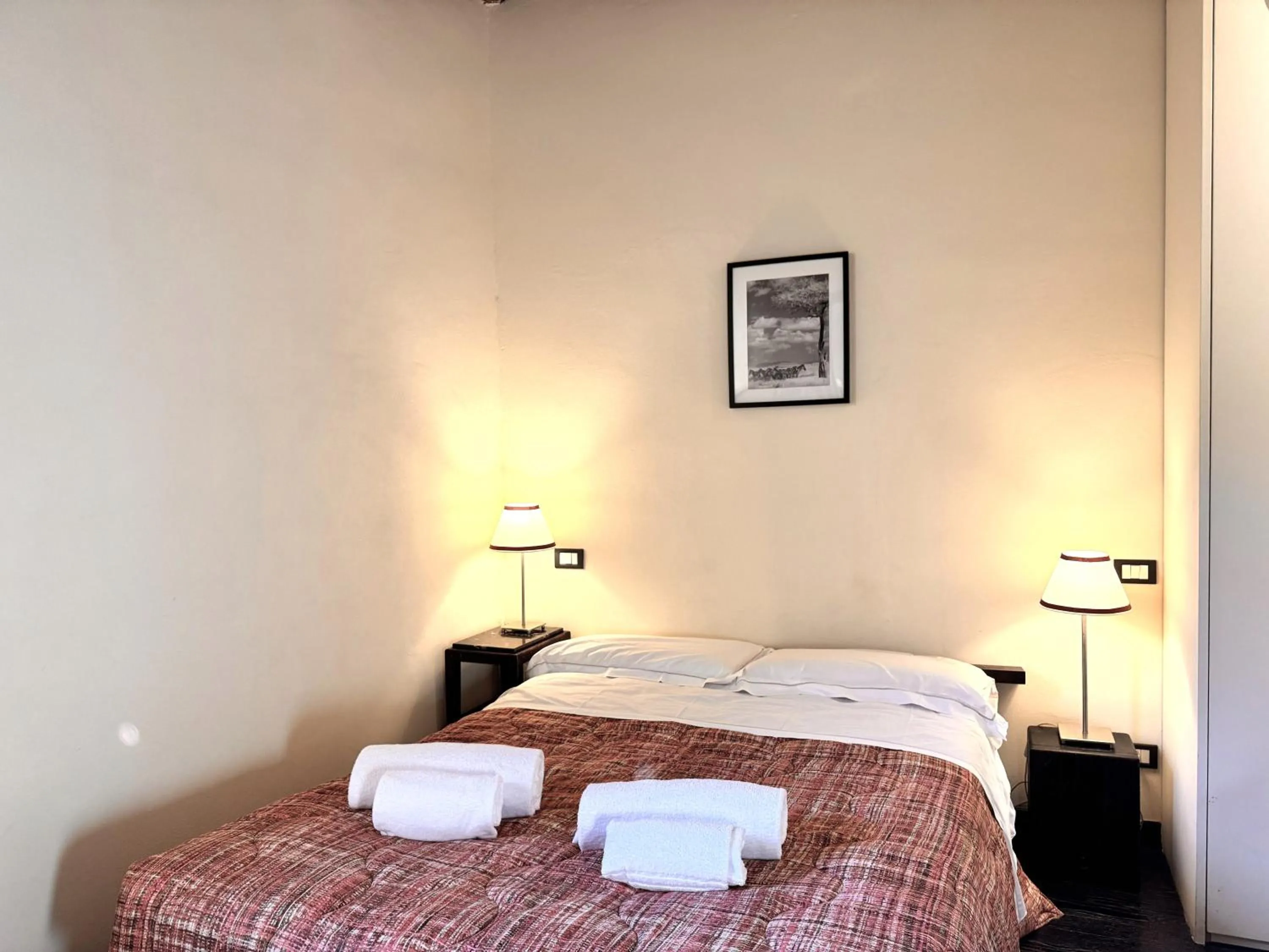 Bed in LA COSTARELLA - Central with Cozy Terrace