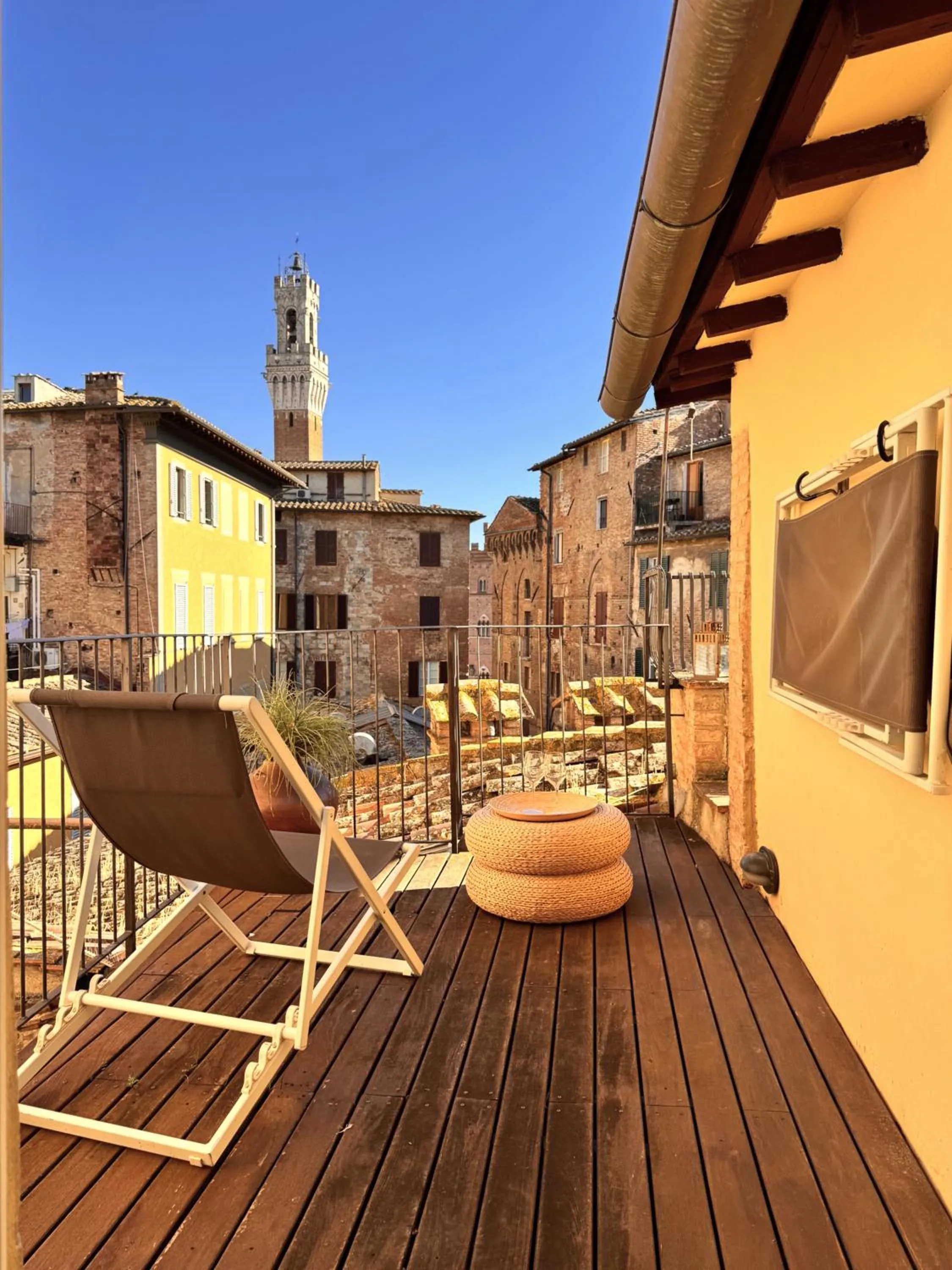 LA COSTARELLA - Central with Cozy Terrace