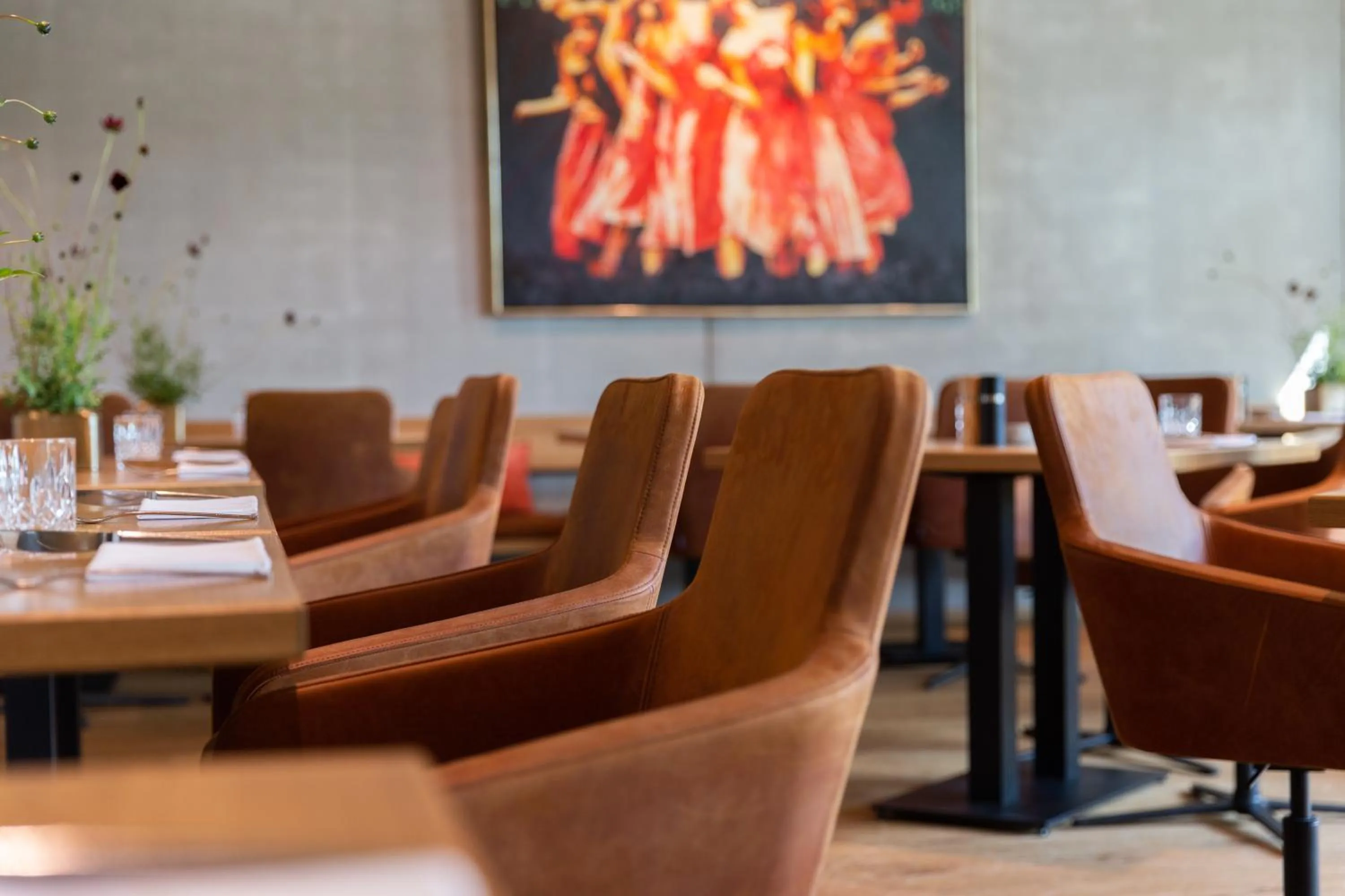 Restaurant/places to eat in 2ND HOME HOTEL