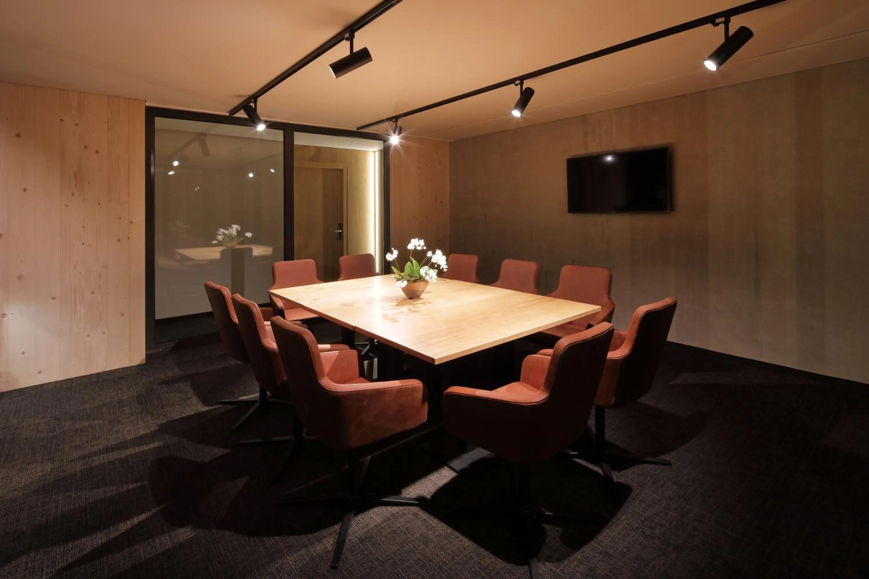 Business facilities in 2ND HOME HOTEL