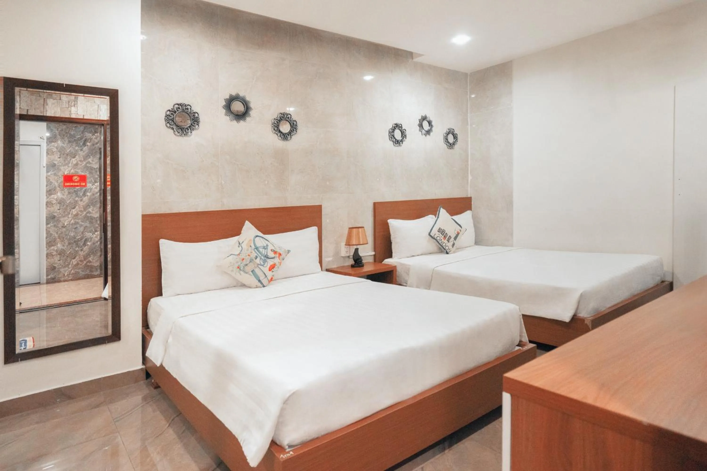 Bed in C'Lavie Hotel - Saigon Airport Hotel