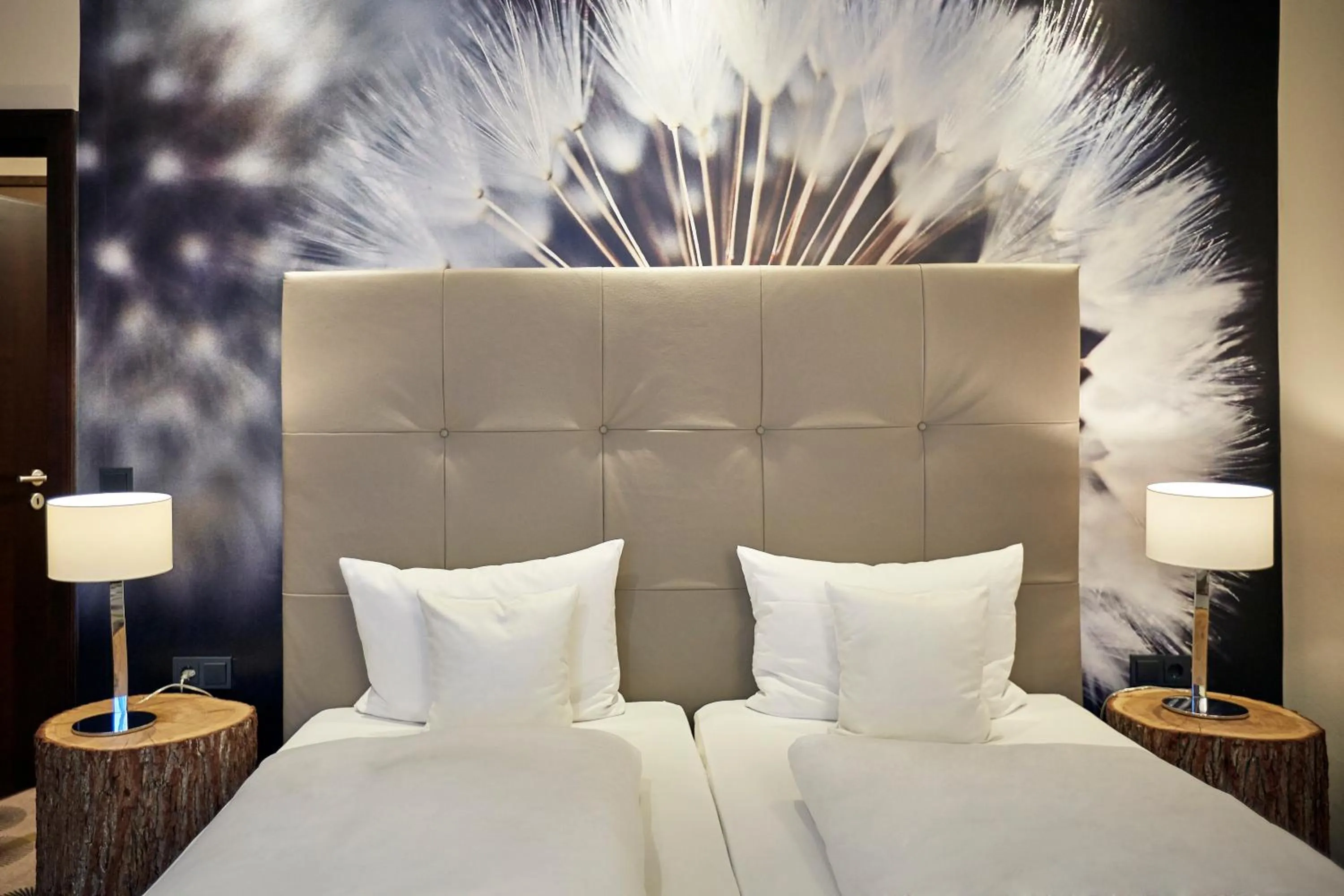 Bed in Müllers Landhotel