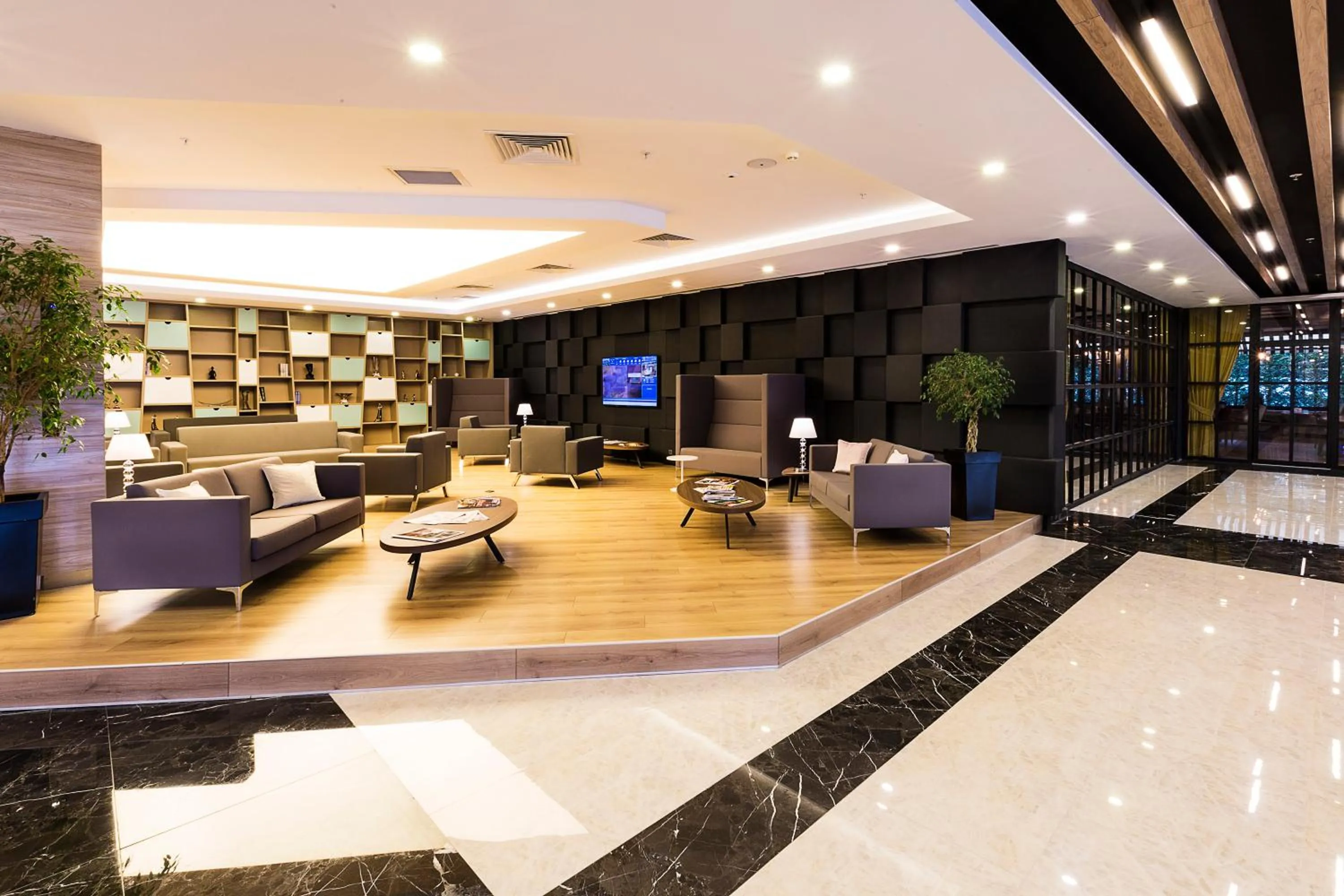 Communal lounge/ TV room in Premier Inn Sakarya
