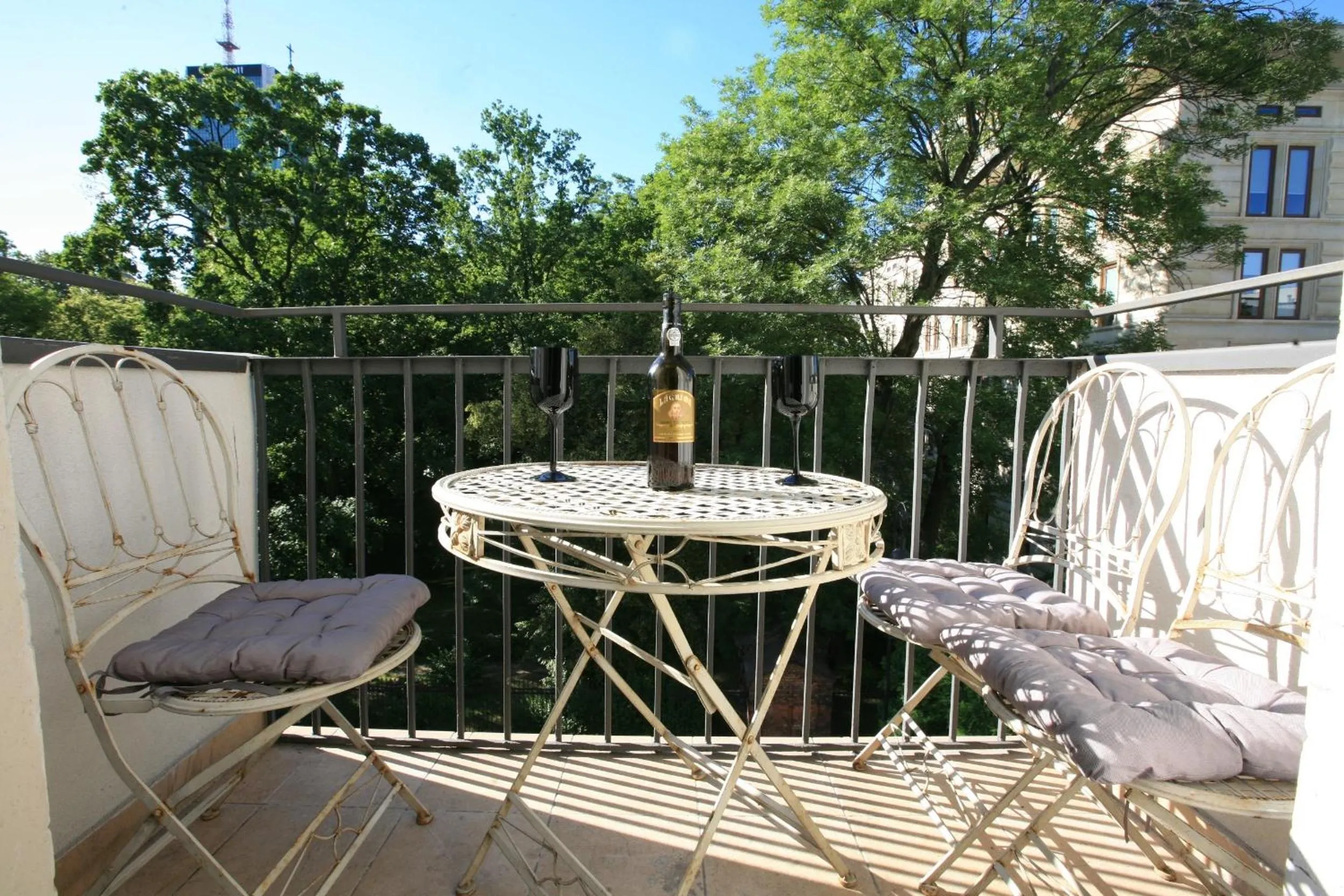 Warsaw Concierge Traveller's Nest Wspólna