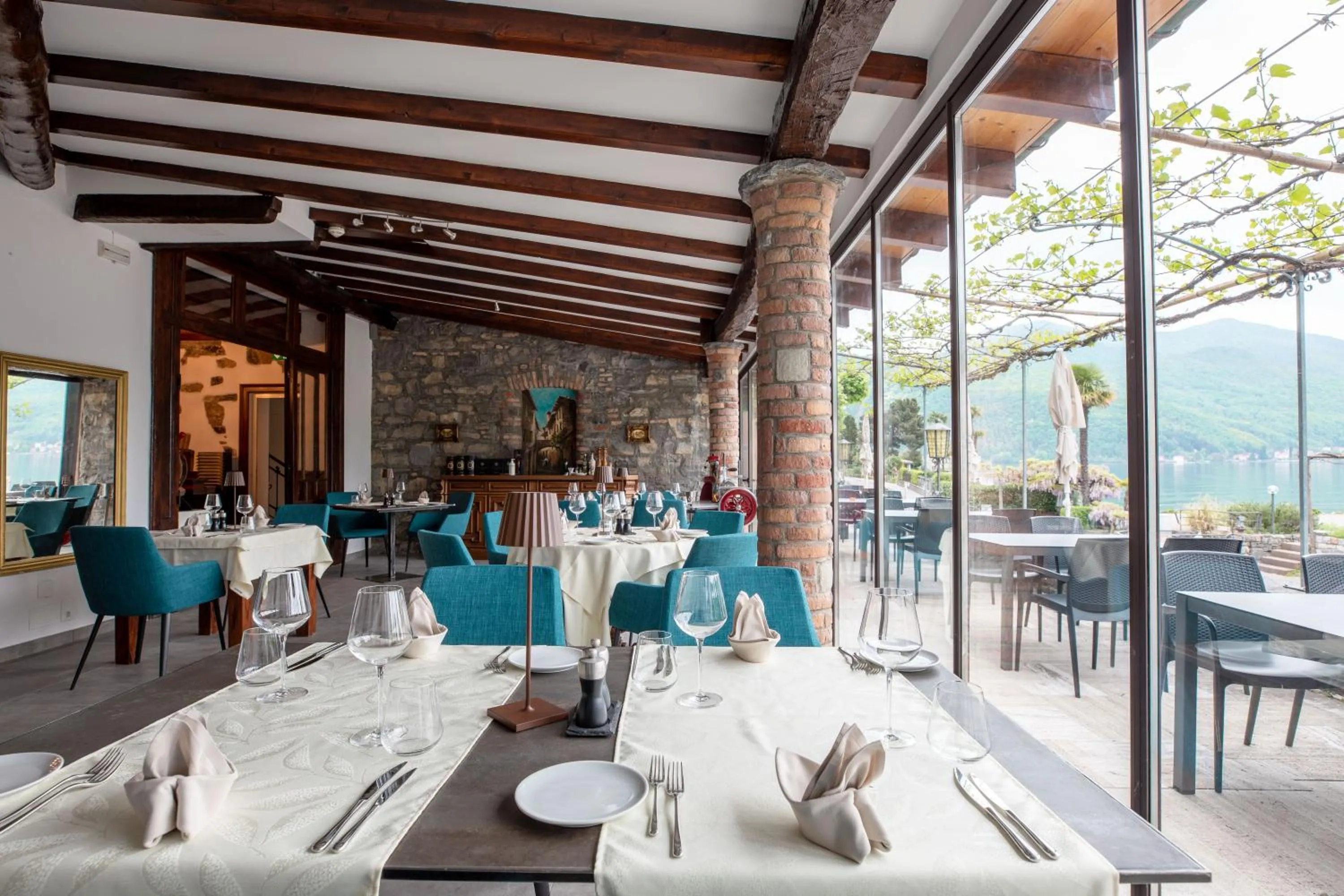 Restaurant/places to eat in Arbostora Charme Hotel