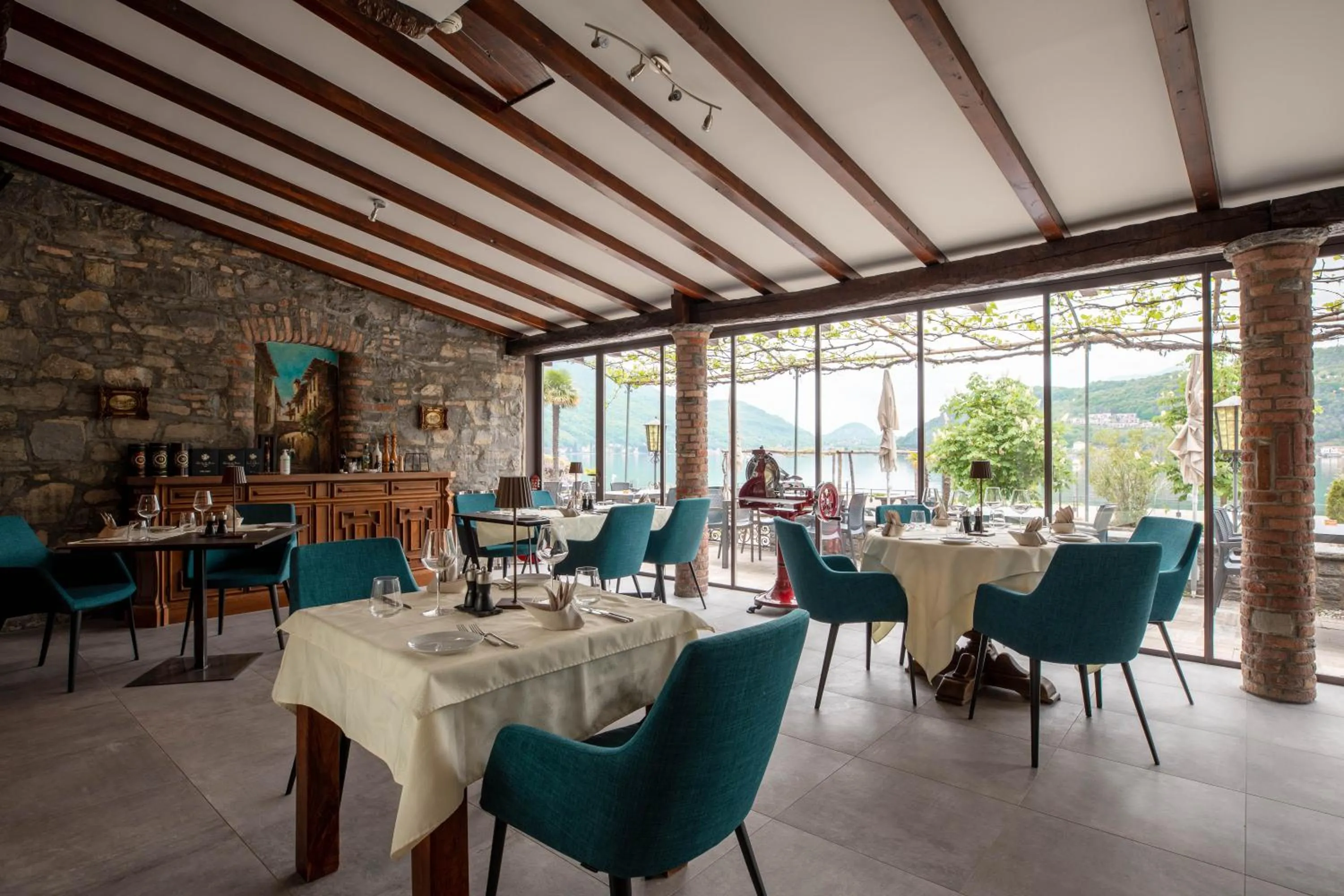 Restaurant/places to eat in Arbostora Charme Hotel