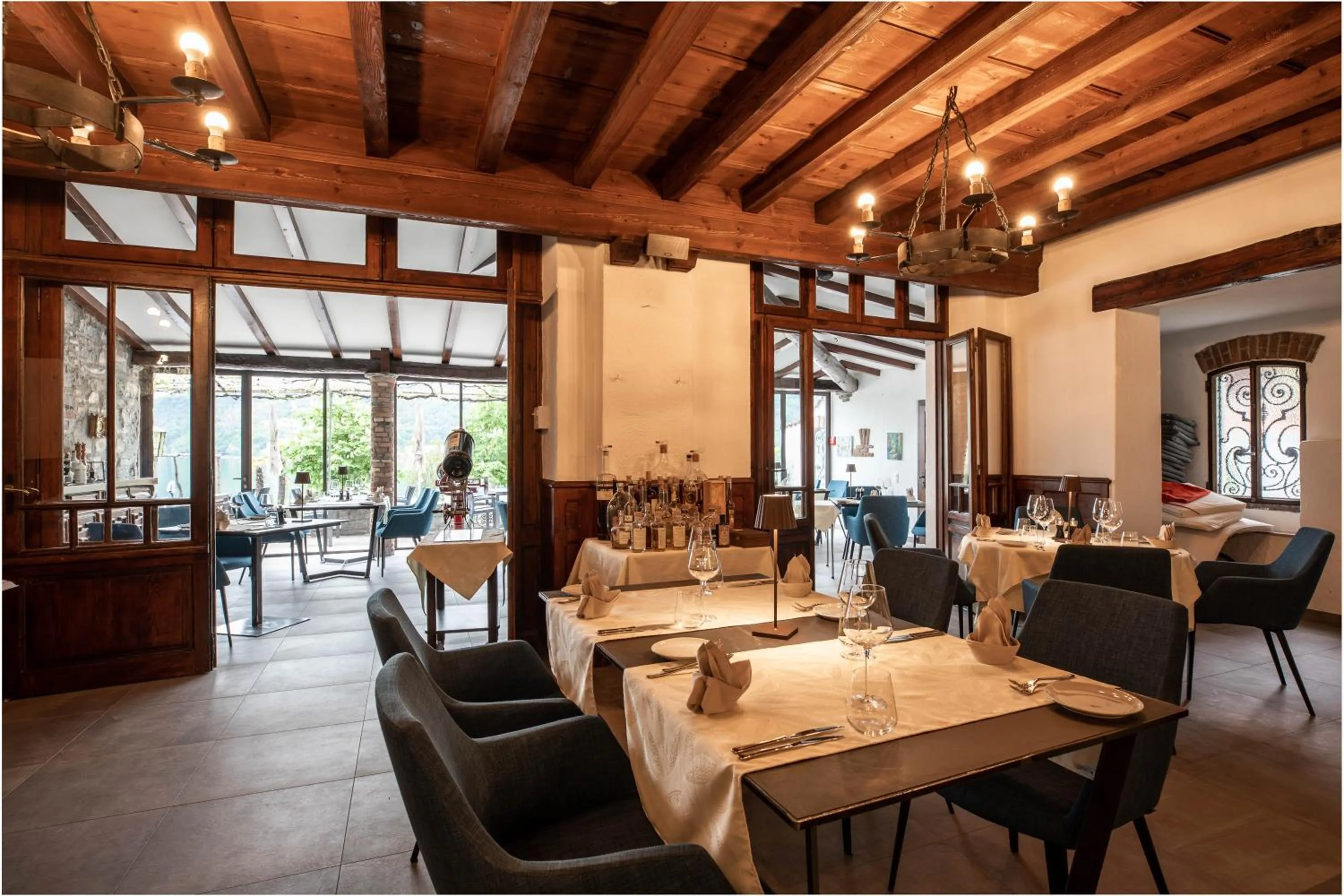 Restaurant/places to eat in Arbostora Charme Hotel
