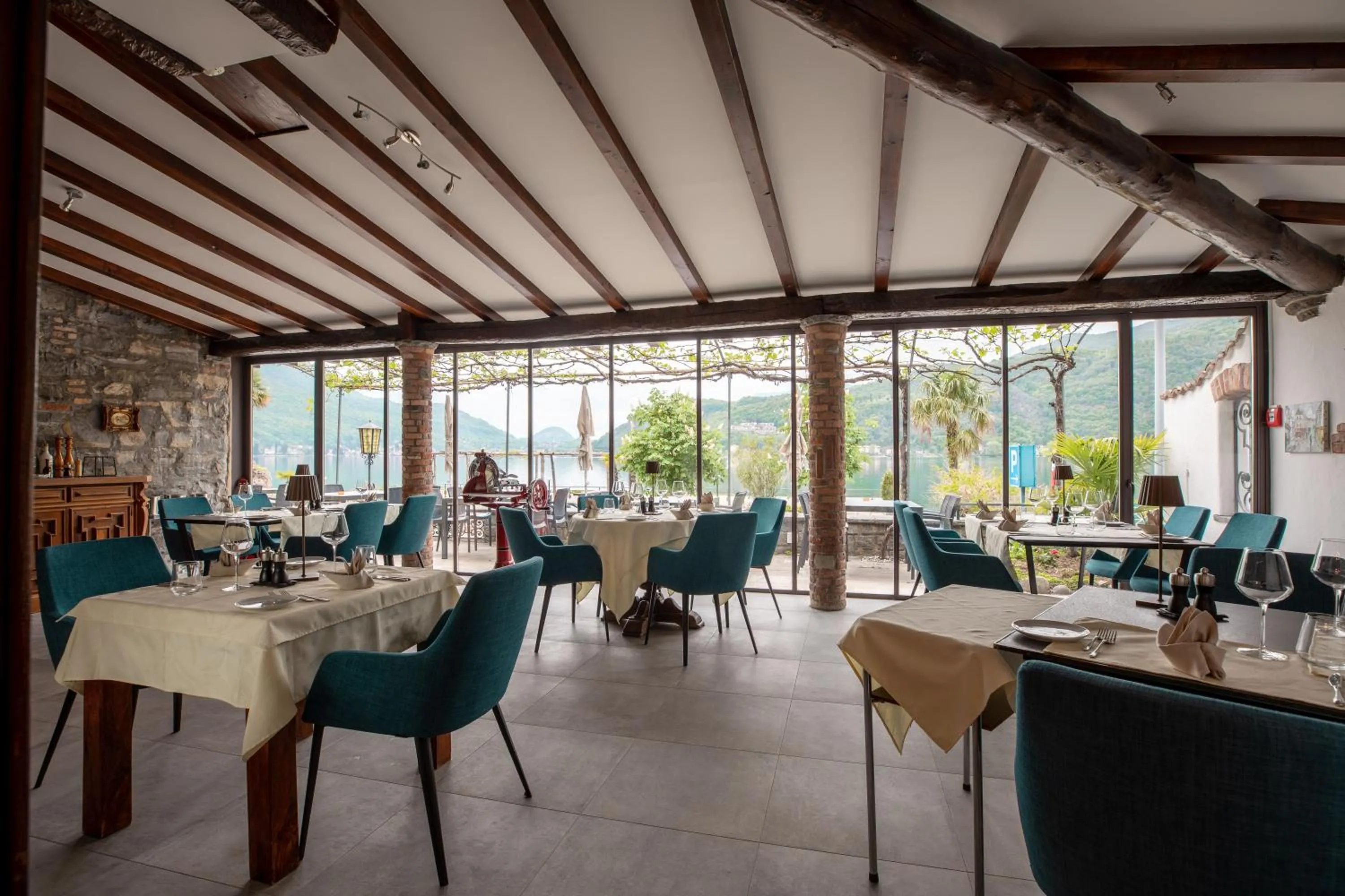 Restaurant/places to eat in Arbostora Charme Hotel