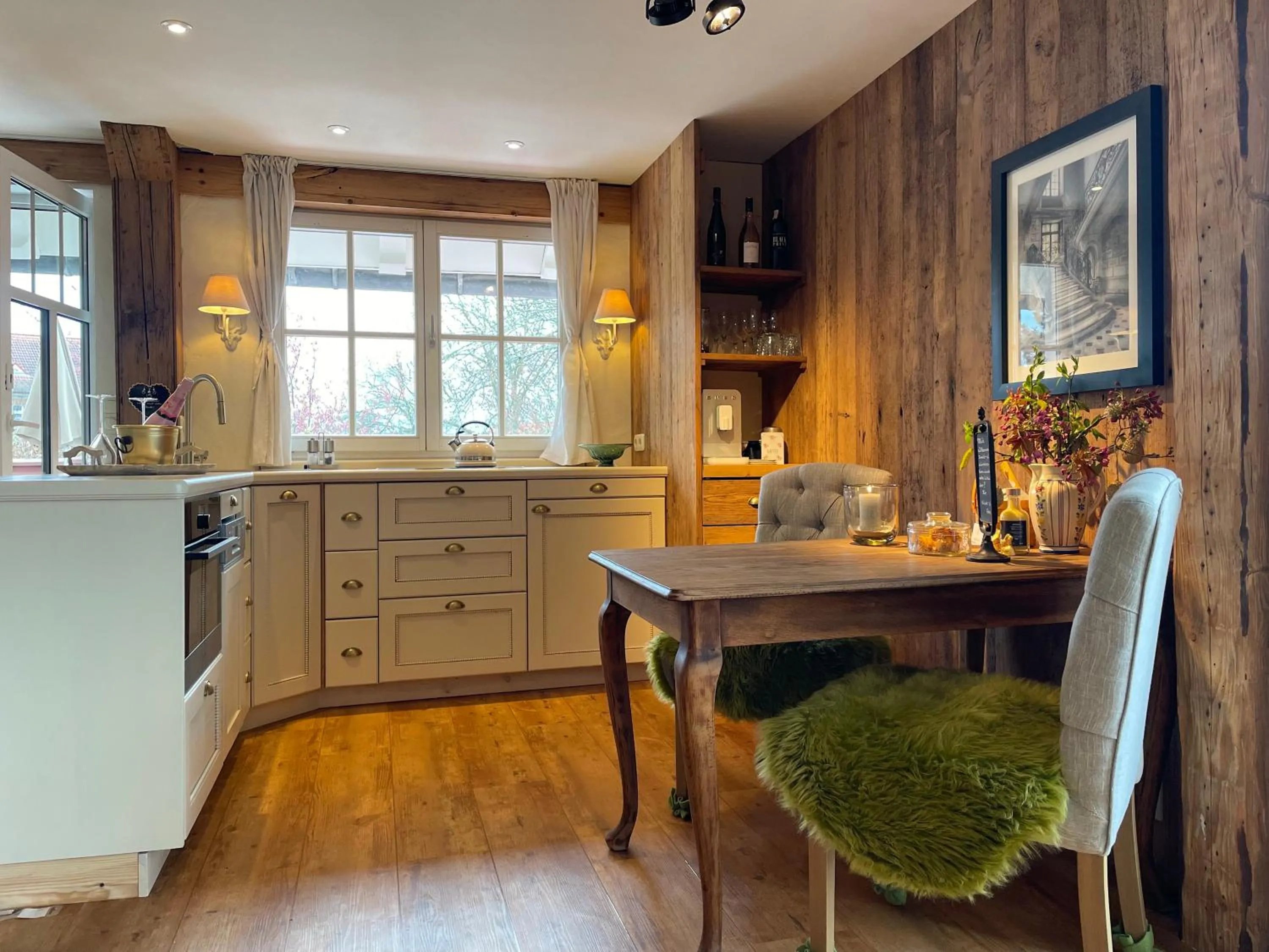 kitchen in Weißt Du noch - Gästehäuser & Suiten