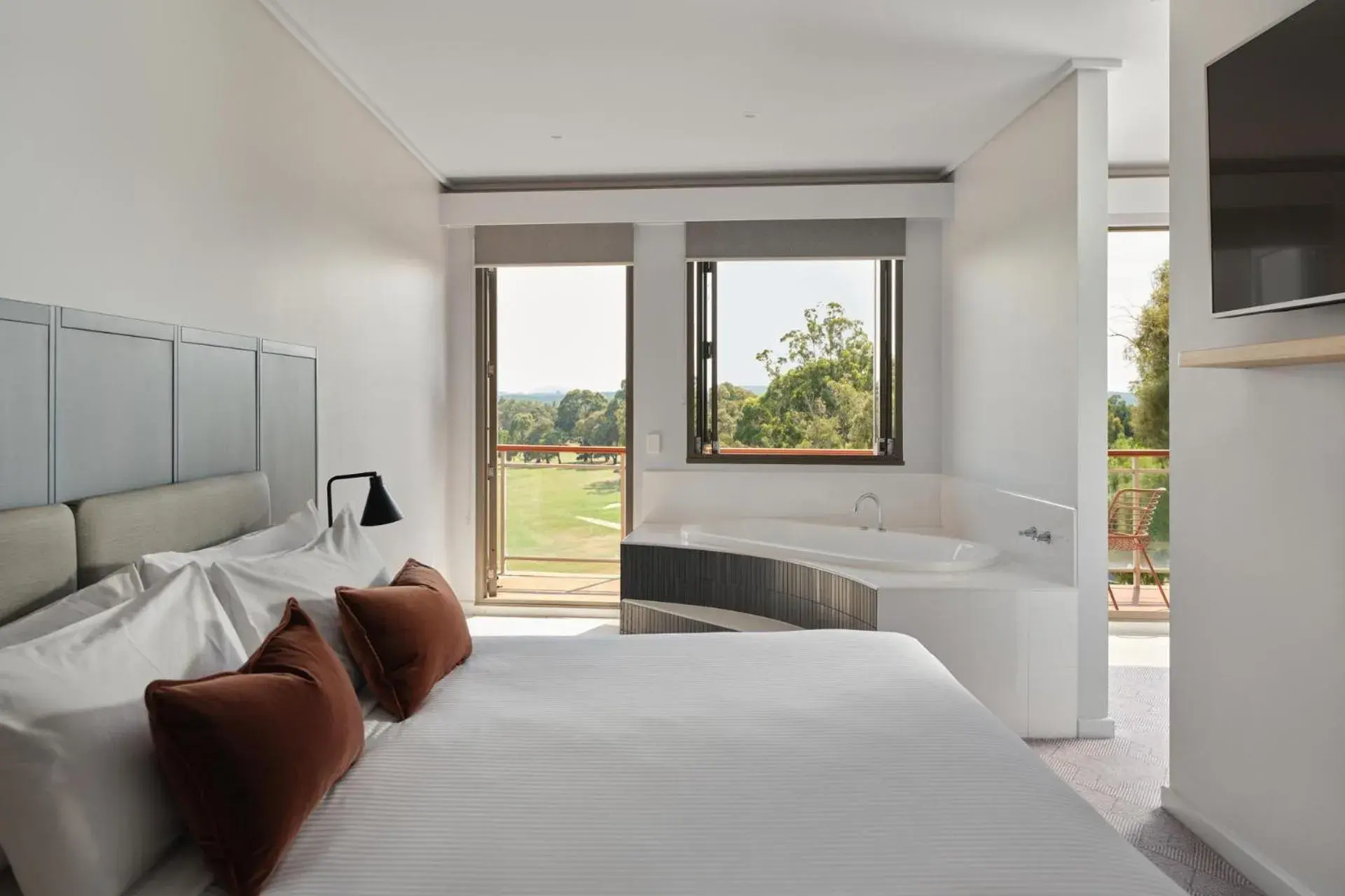 Premium Fairway Suite in RACV Goldfields Resort Premium Fairway Suite in RACV Goldfields Resort