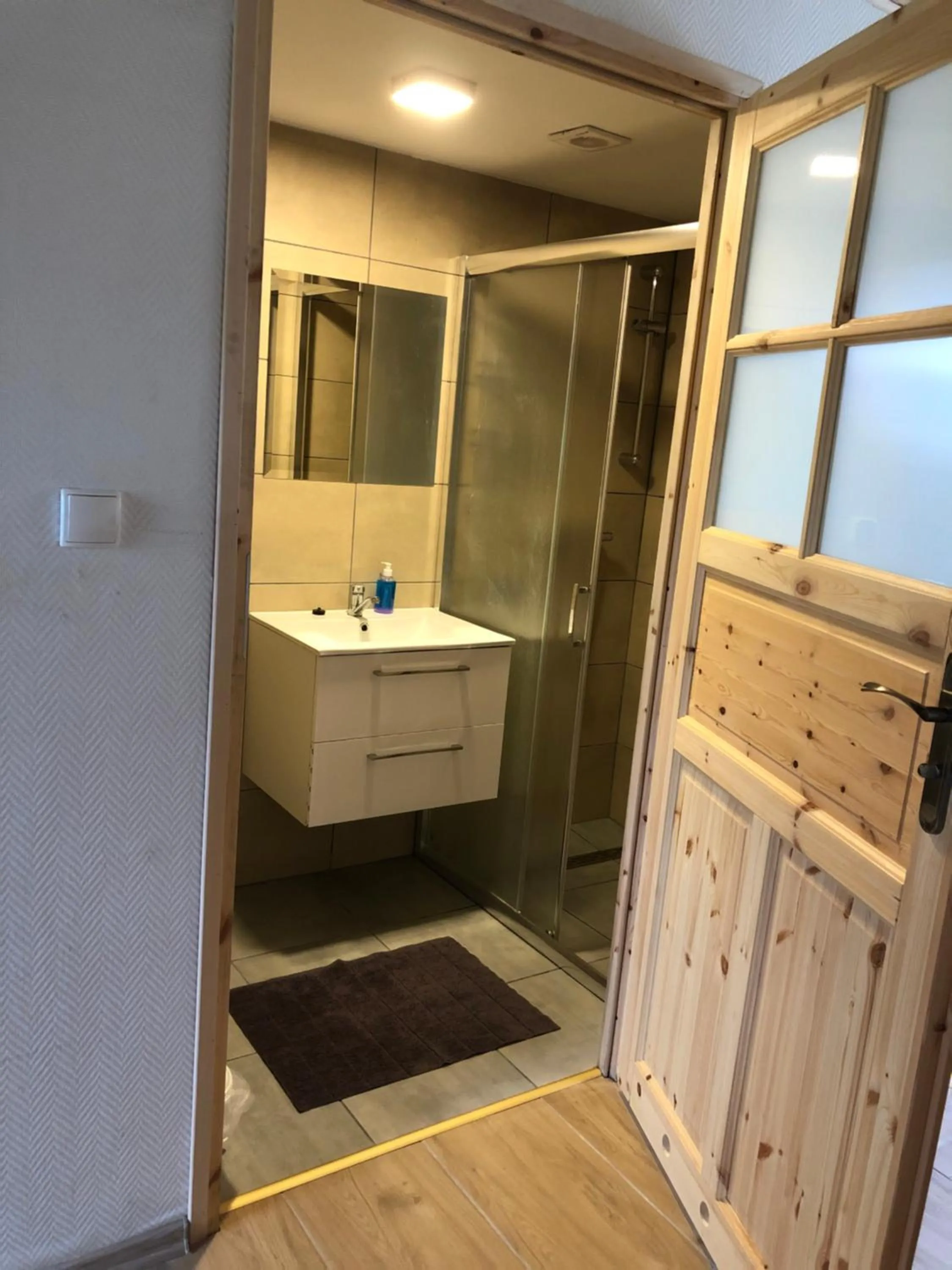 Shower in Wataha Zawóz