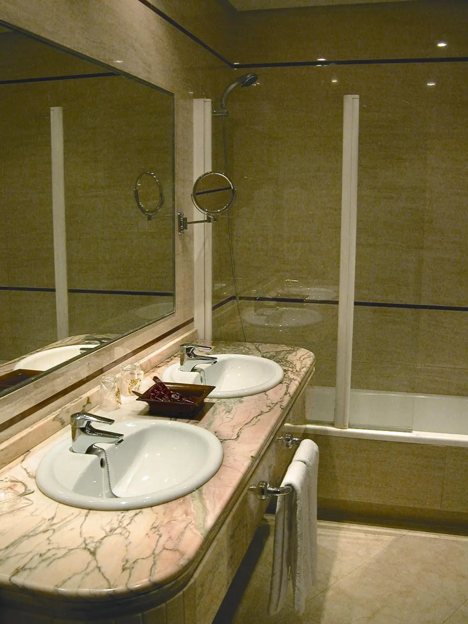 Twin Room in Hotel Manolo Mayo Twin Room in Hotel Manolo Mayo