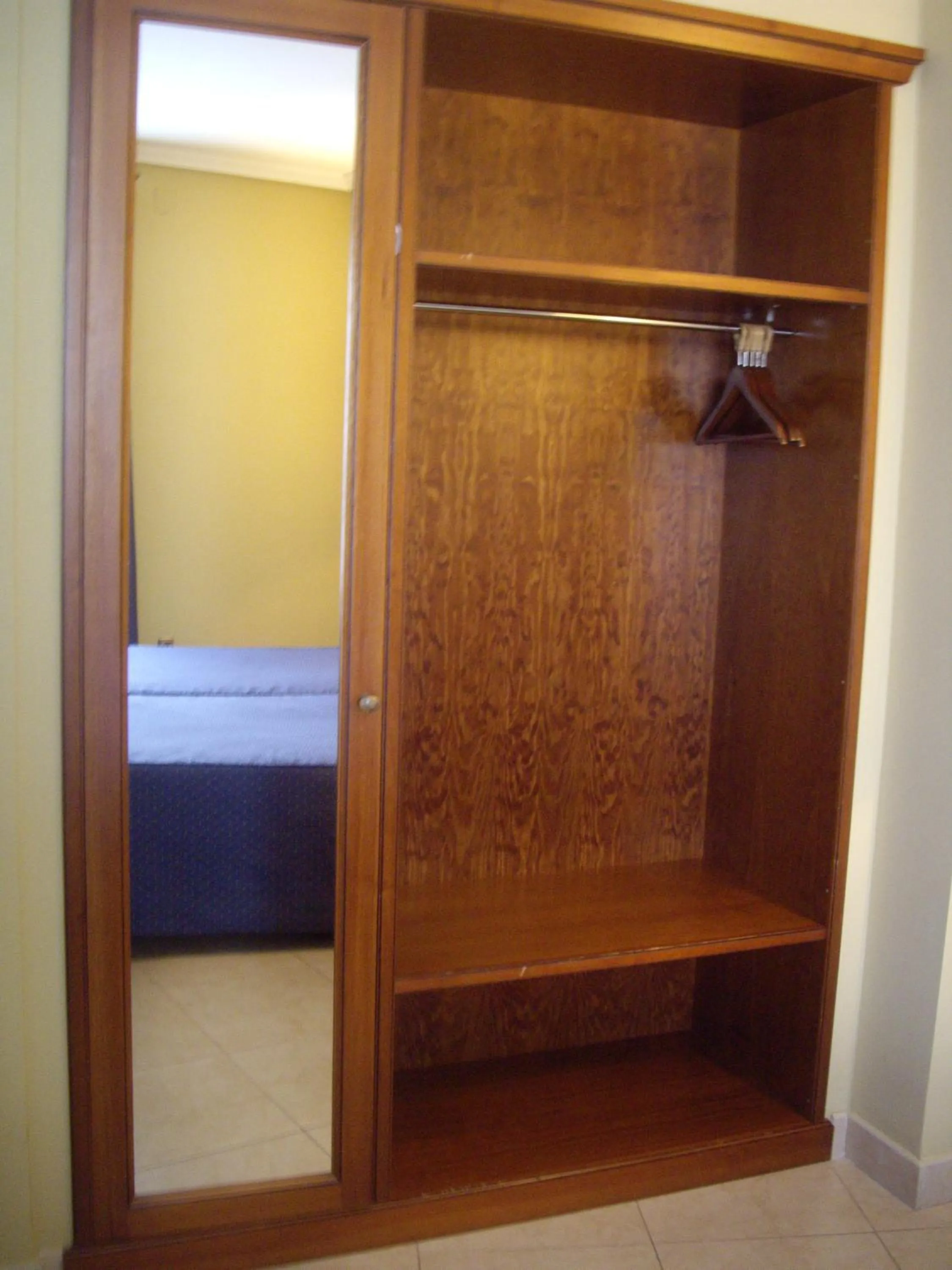 Photo of the whole room, Bed in Hotel Manolo Mayo