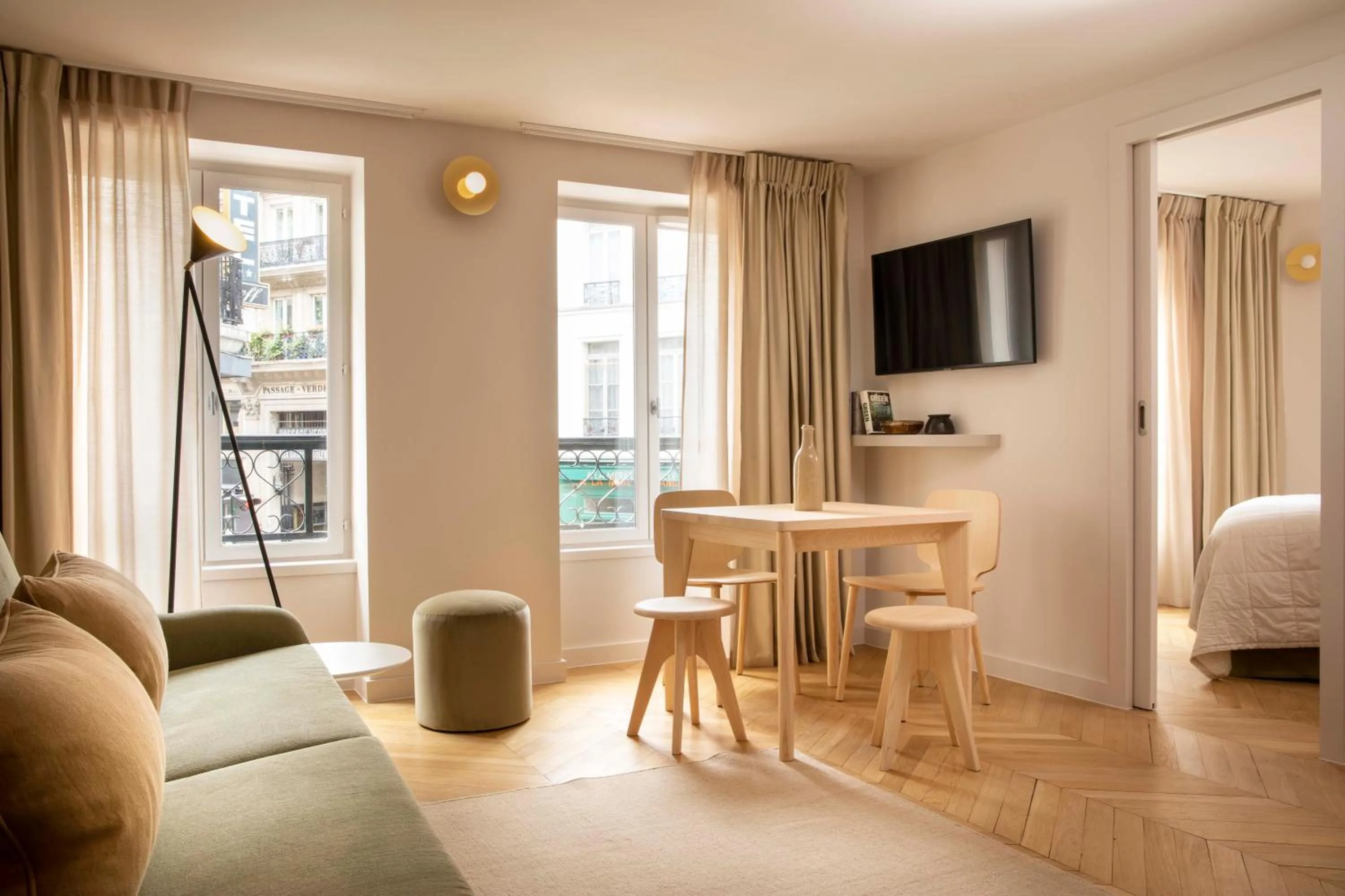 TV and multimedia in Résidence Nell Paris
