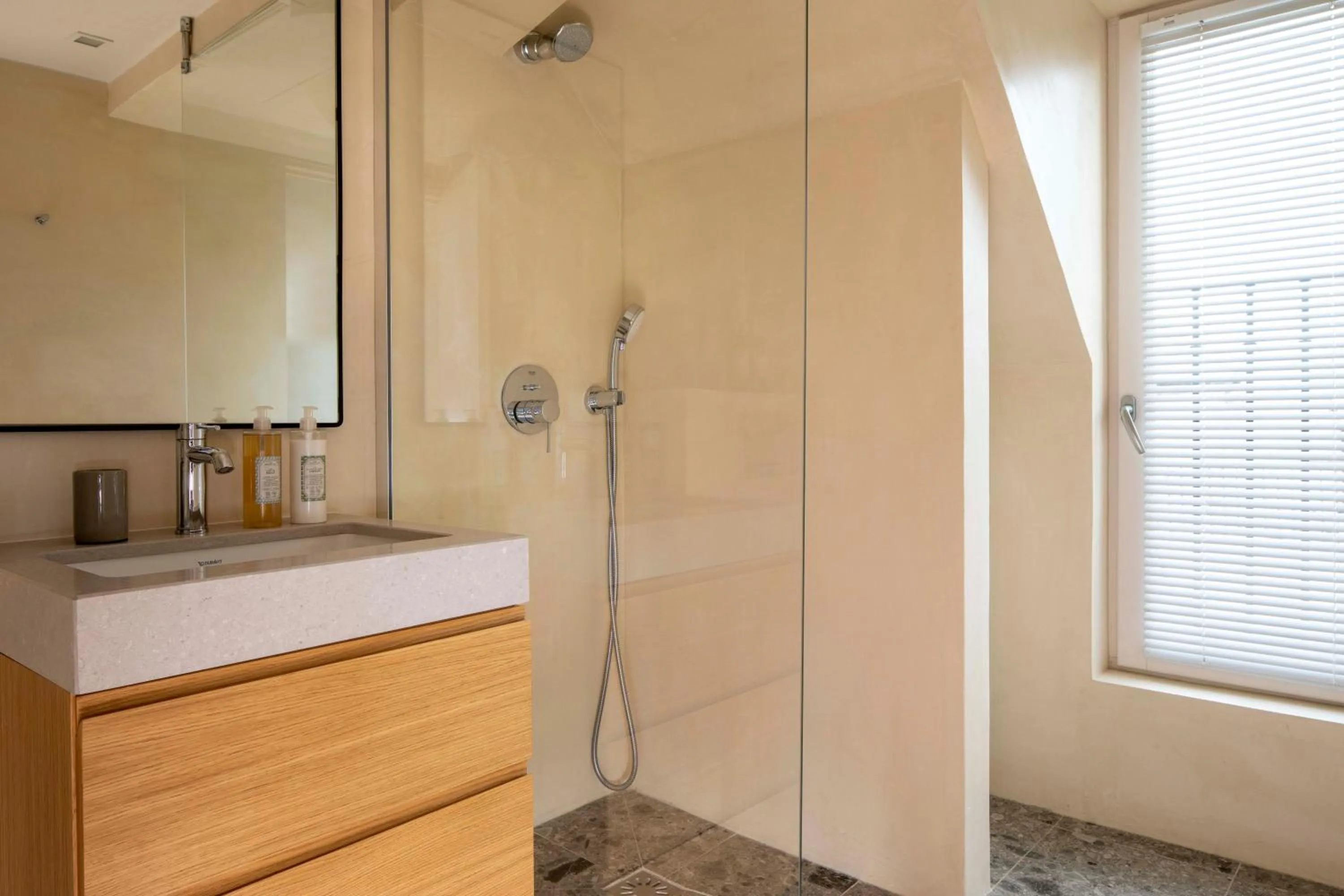 Bathroom in Résidence Nell Paris