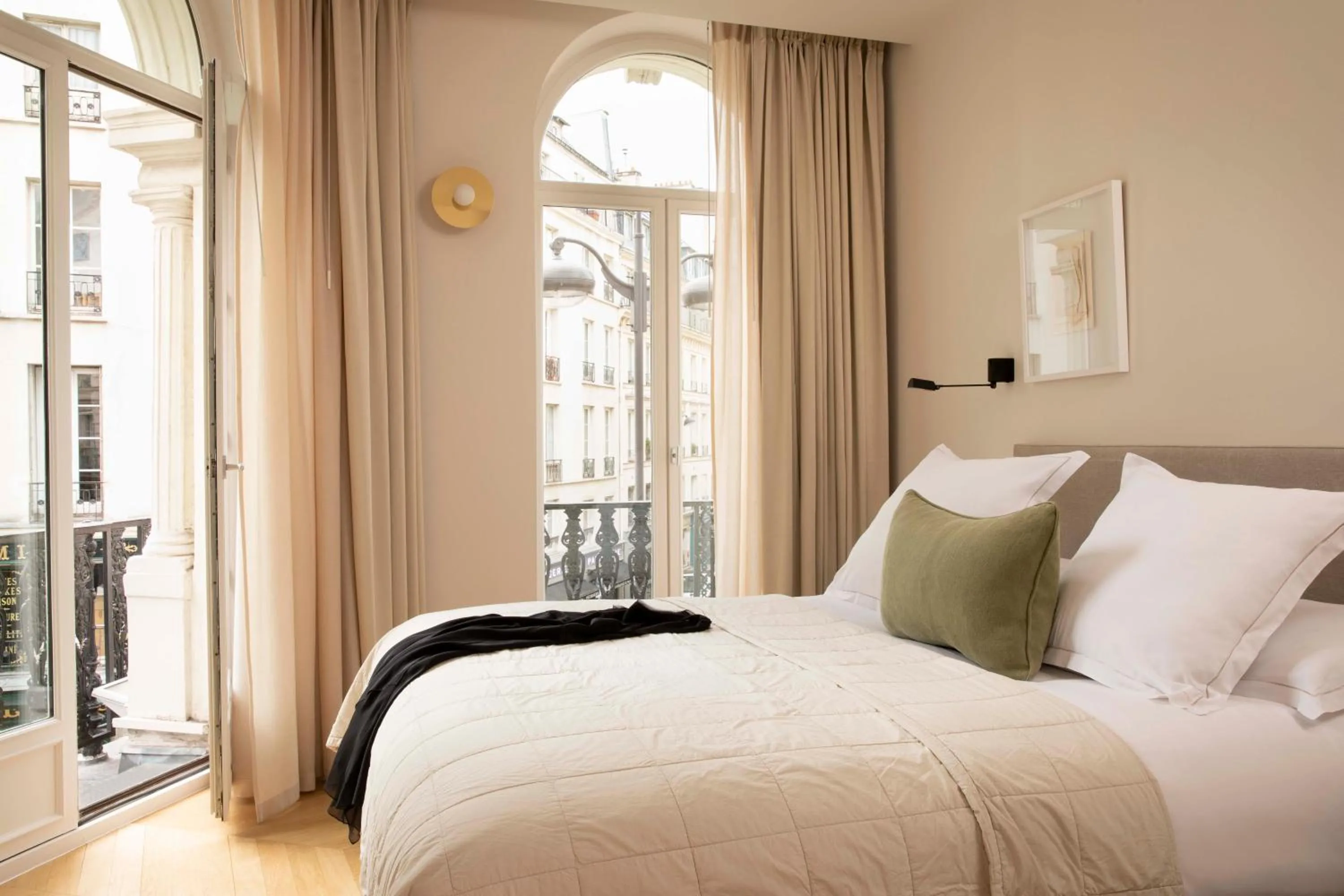 Bed in Résidence Nell Paris