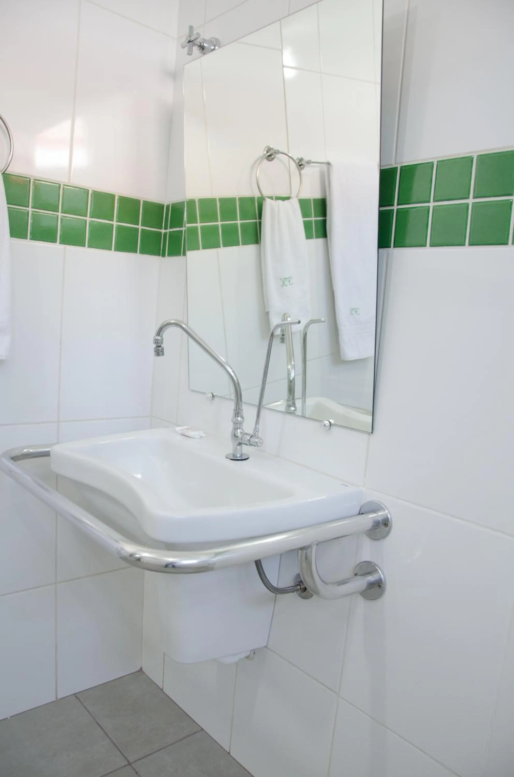 Bathroom in Frimas Hotel