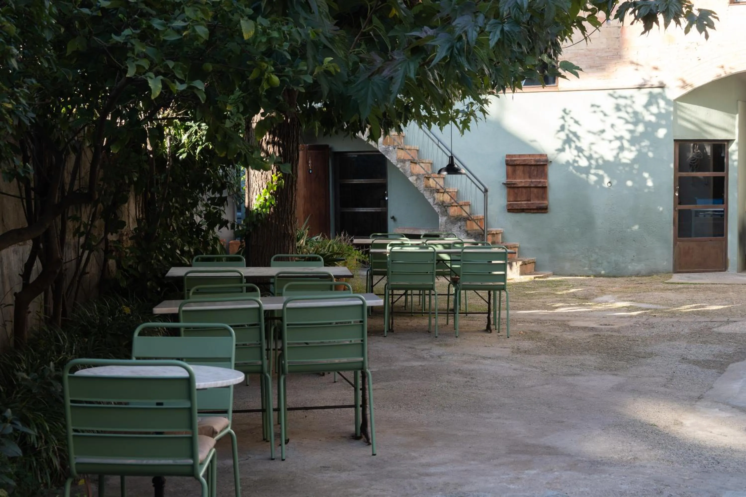 Patio in Flora