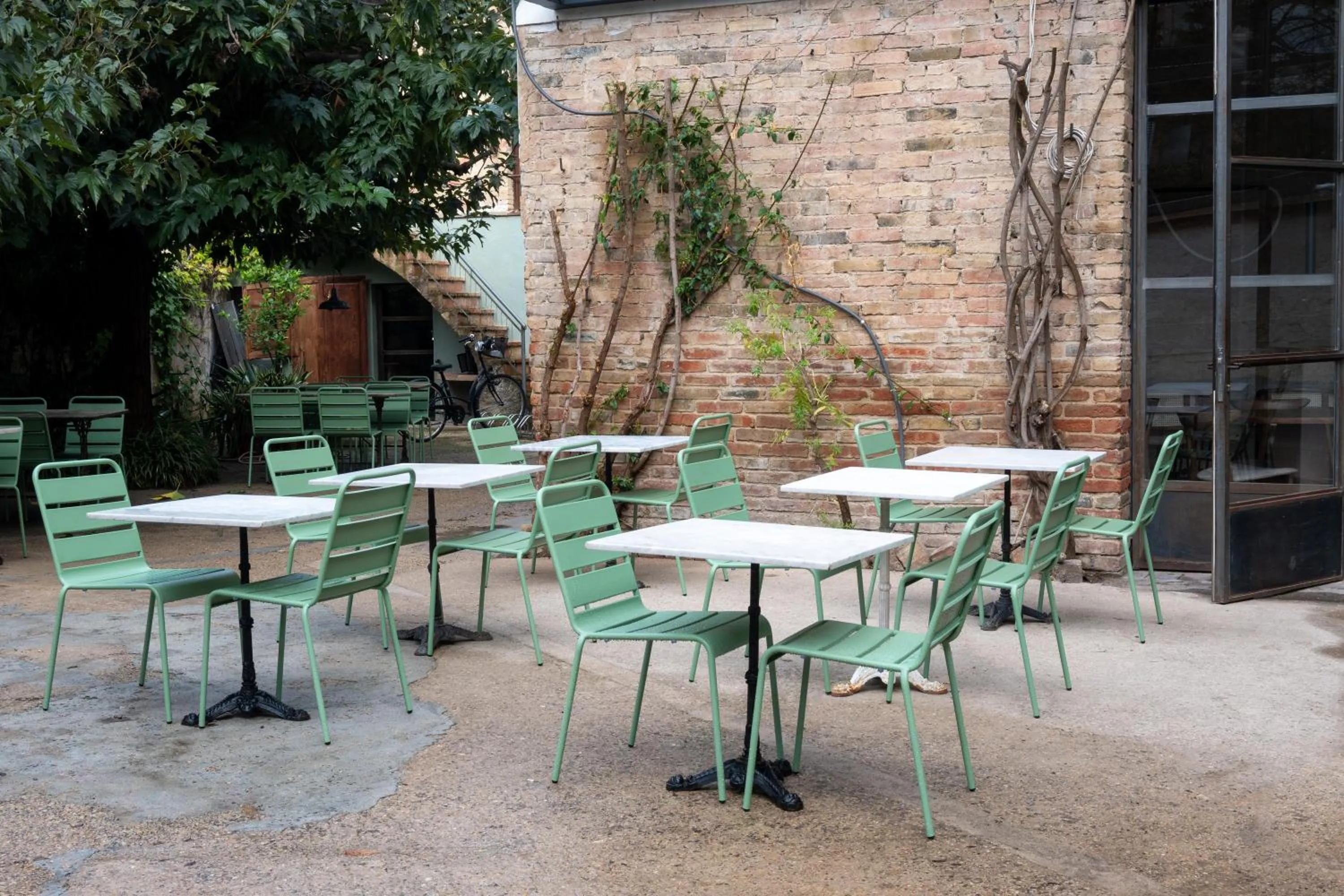 Patio in Flora
