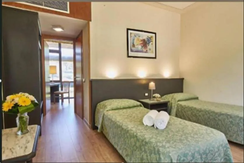 Photo of the whole room, Bed in Hotel Lago Verde