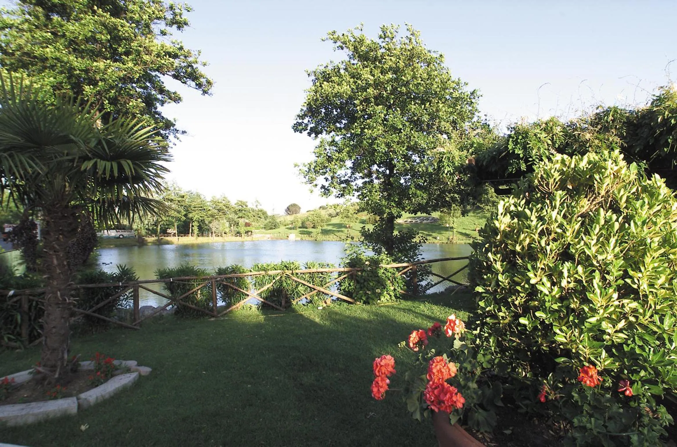 Facade/entrance in Hotel Lago Verde