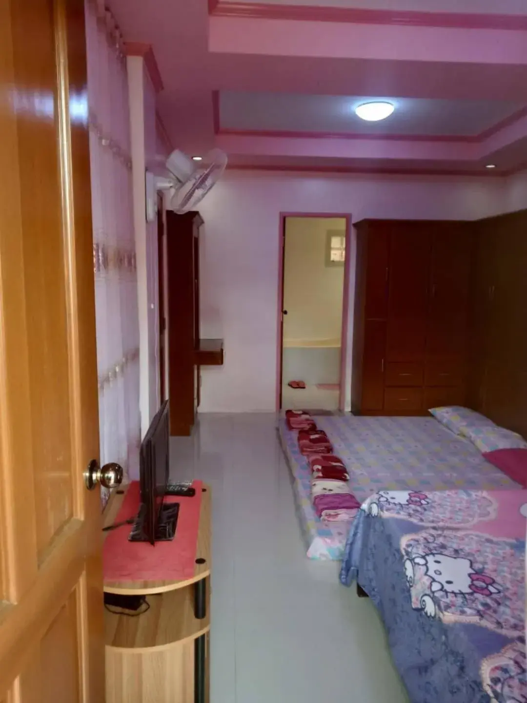 Bed in Mary Chiang Baguio Transient House Bed in Mary Chiang Baguio Transient House