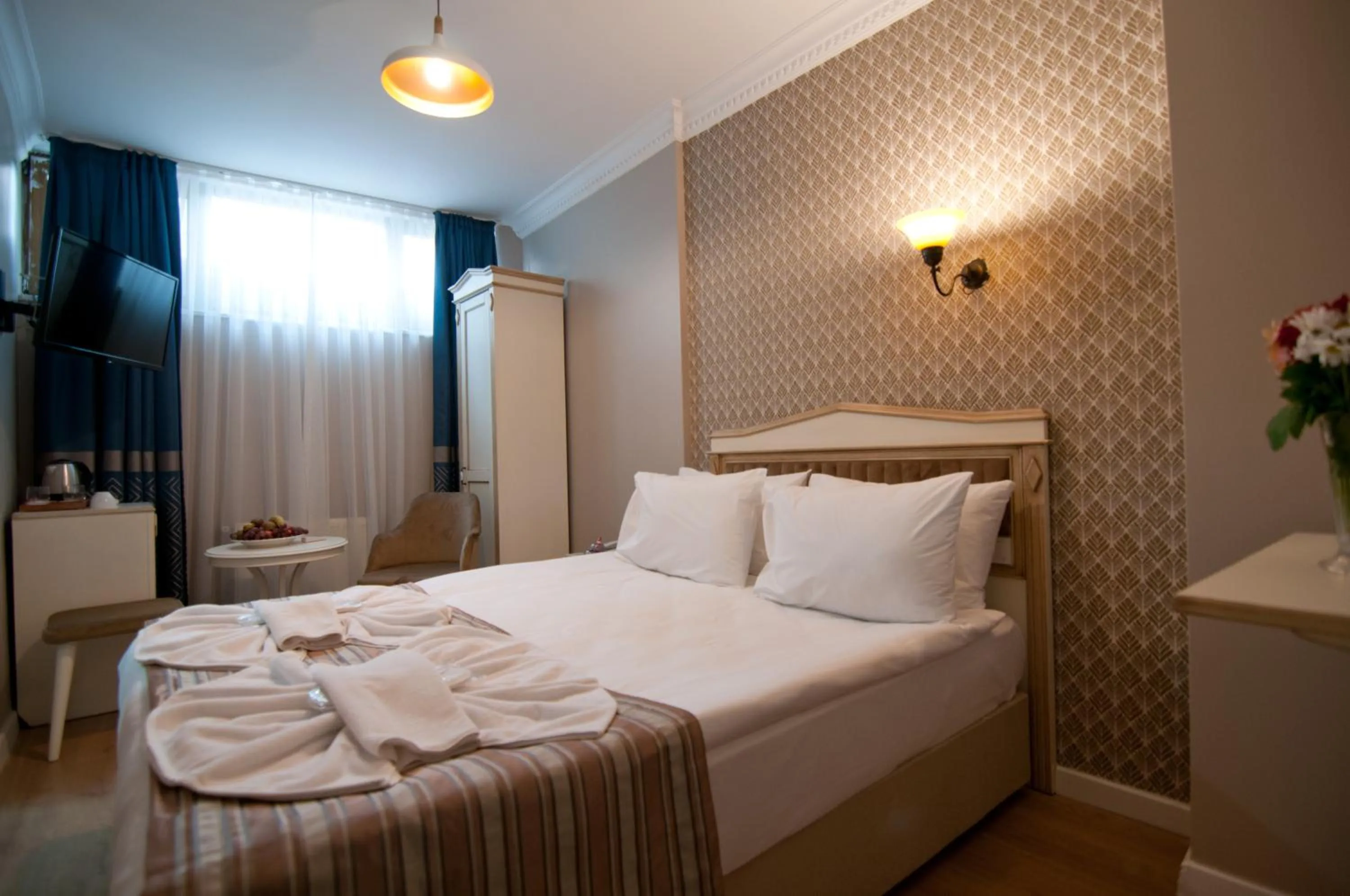 Bed in Mevlana Hotel