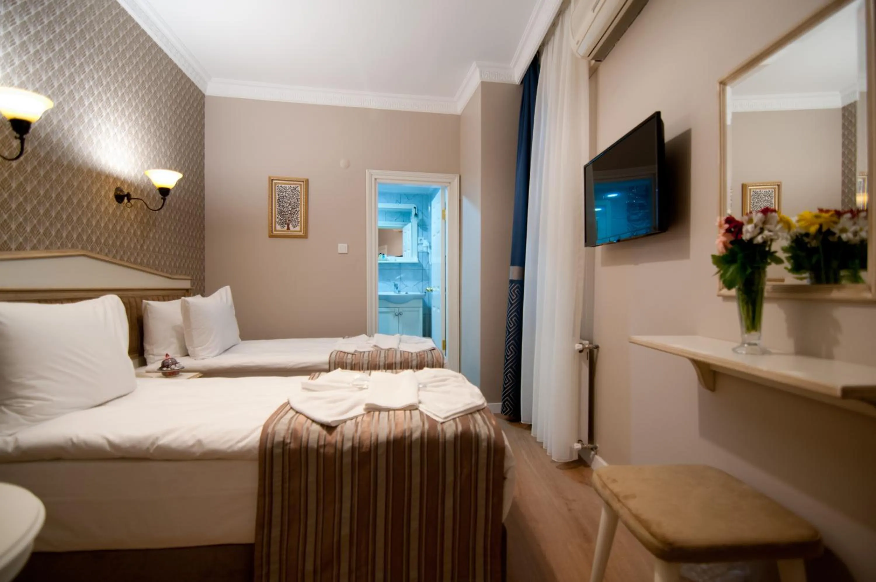 TV and multimedia, Bed in Mevlana Hotel