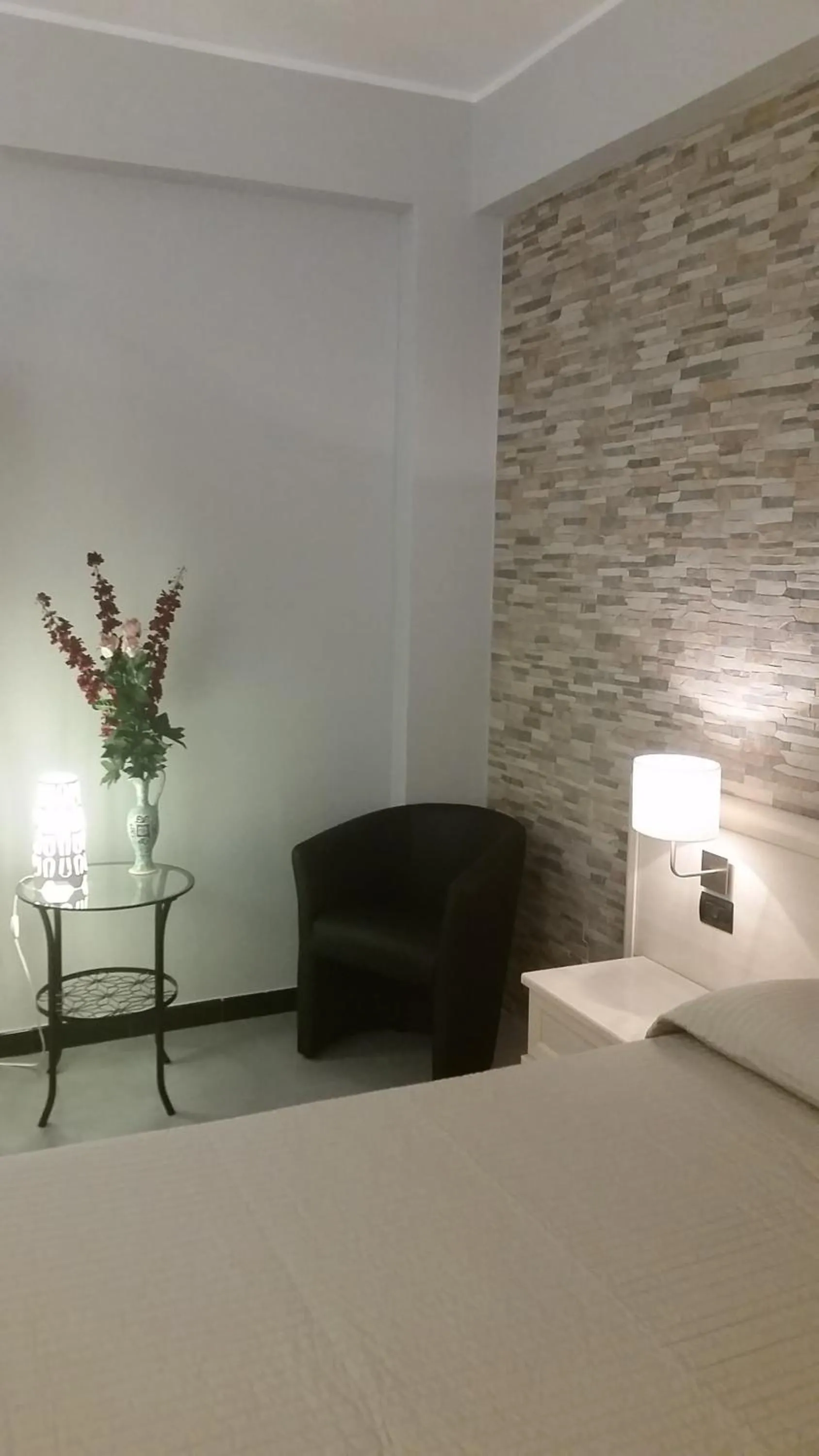 Seating area, Bed in La Maison Des Rêves