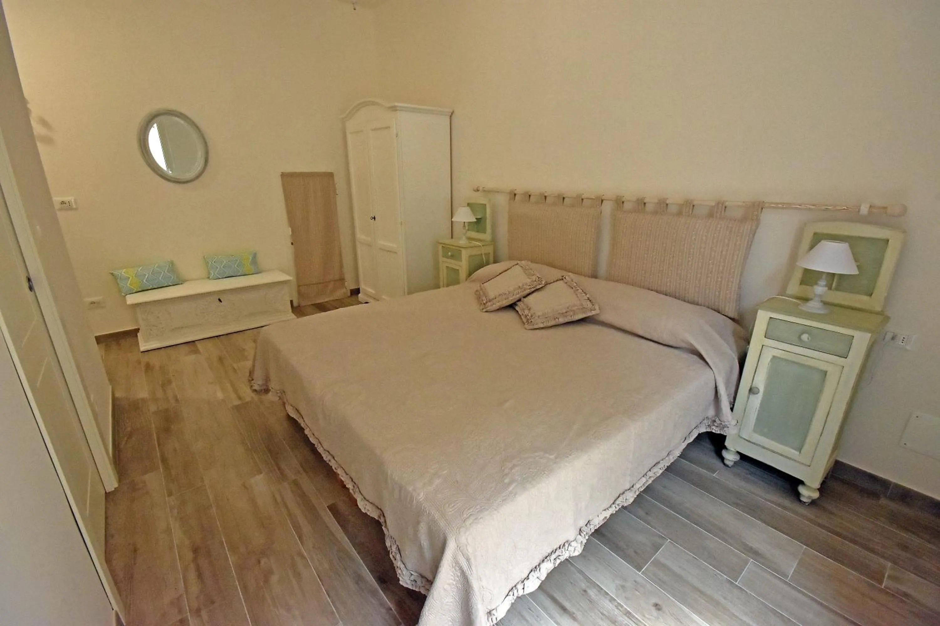 Photo of the whole room, Bed in Castelli in aria