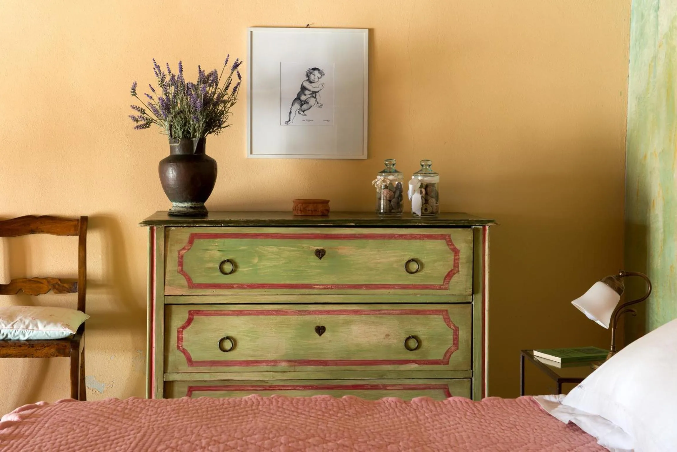 Decorative detail, Bed in Il Coltro