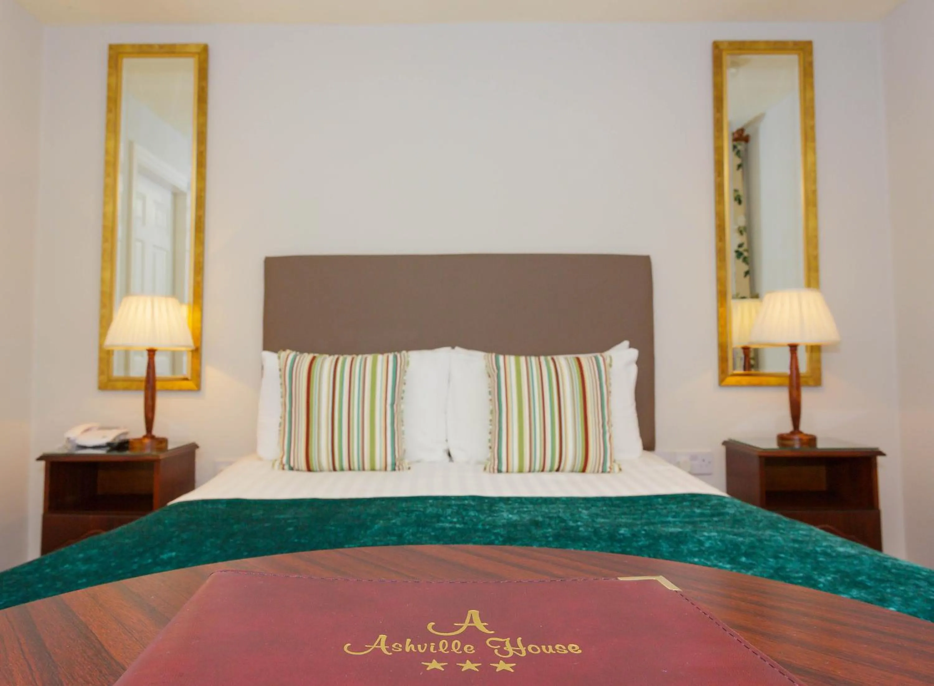 Bed in Ashville House