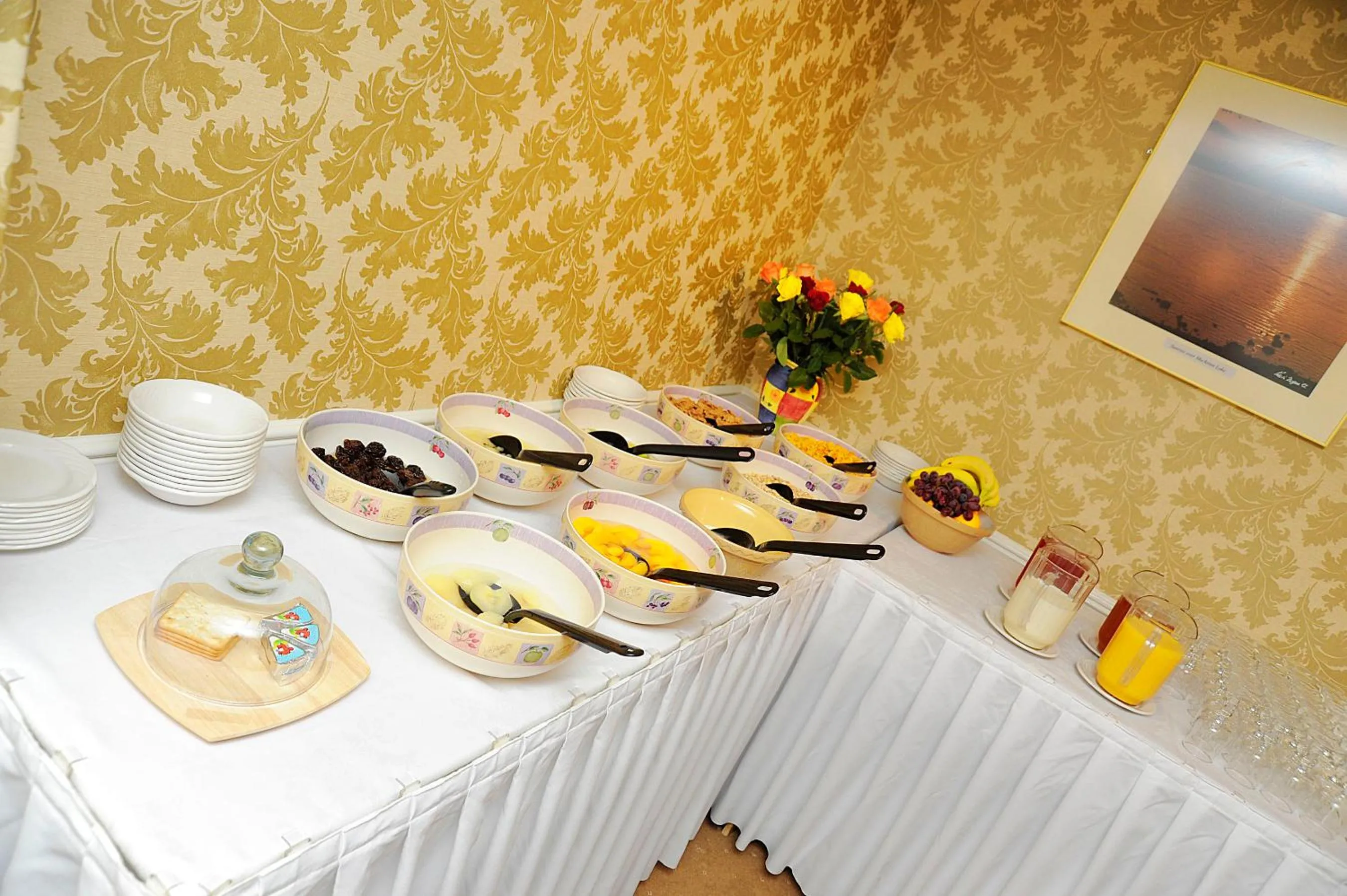 Food in Ashville House