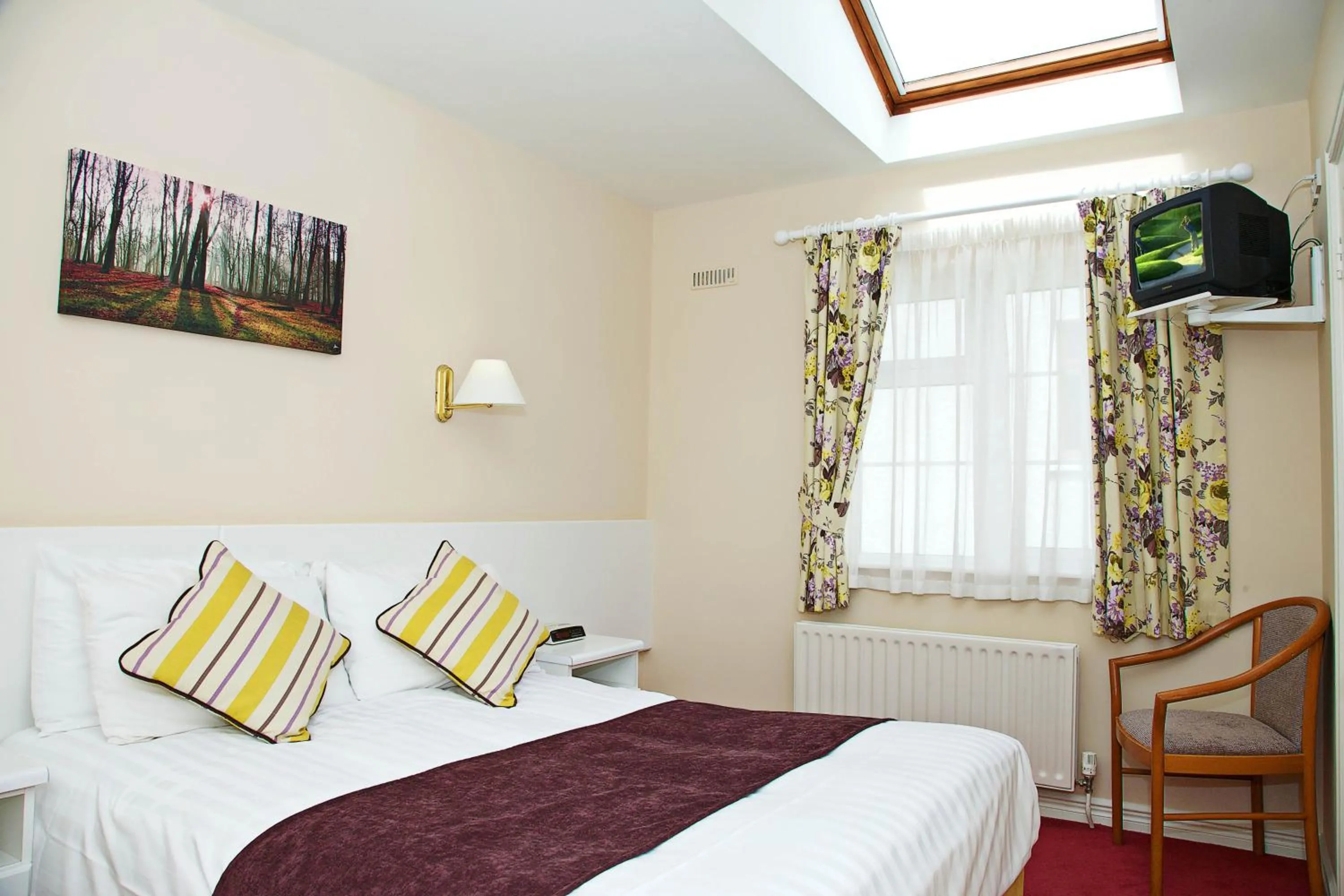 Day, Bed in Ashville House